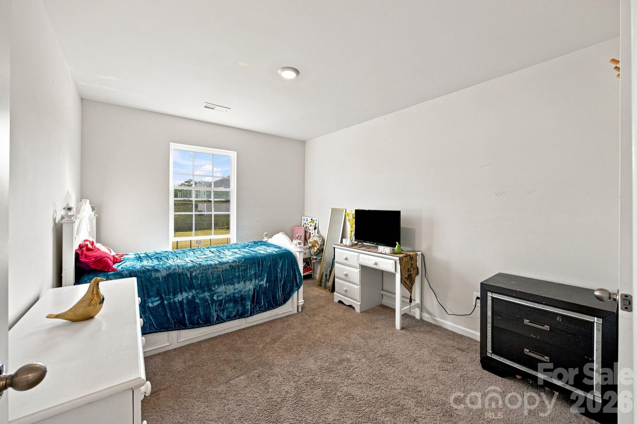 1314 37th Avenue Lane NE — Hickory