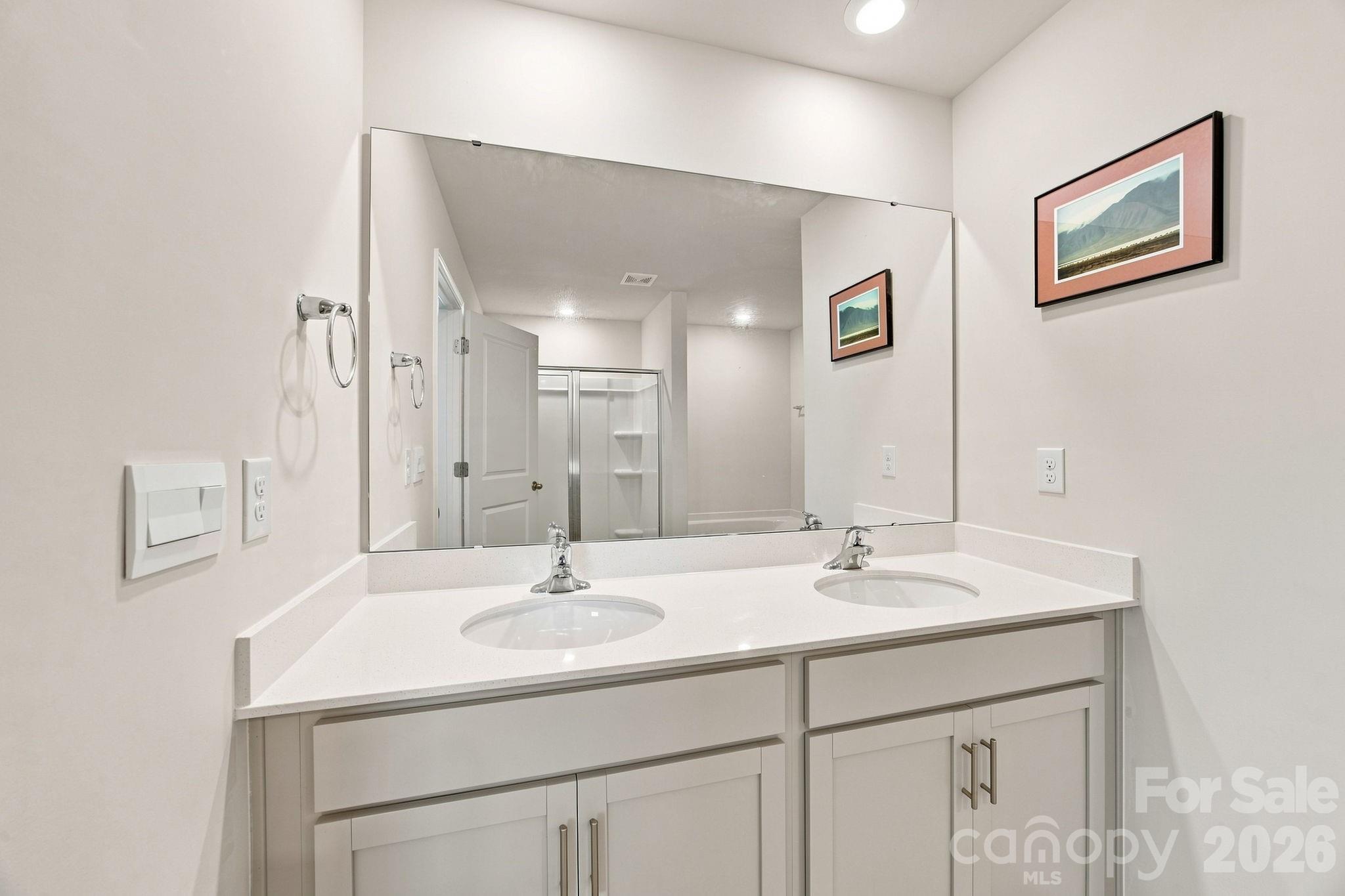 1314 37th Avenue Lane NE — Hickory