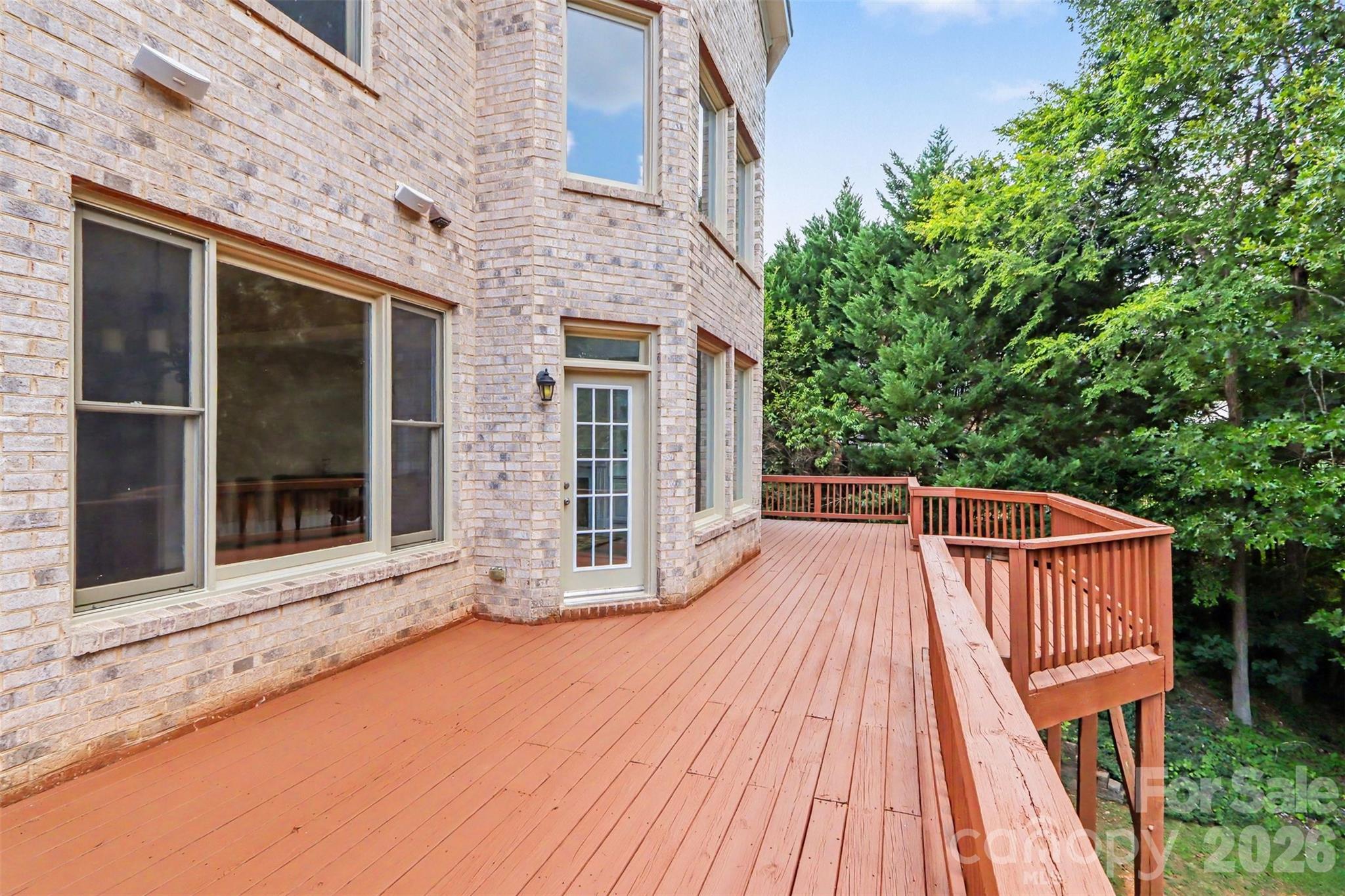11009 Emerald Wood Drive — Huntersville