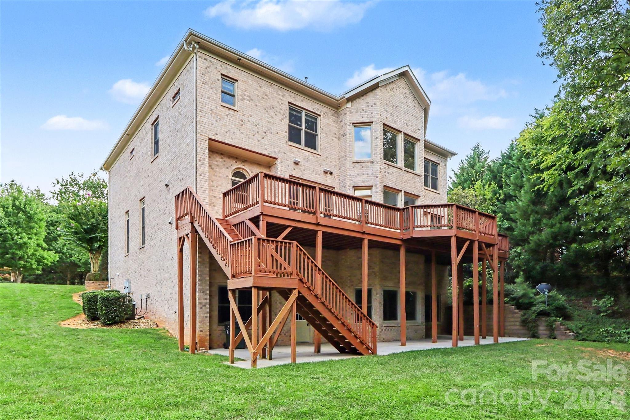 11009 Emerald Wood Drive — Huntersville