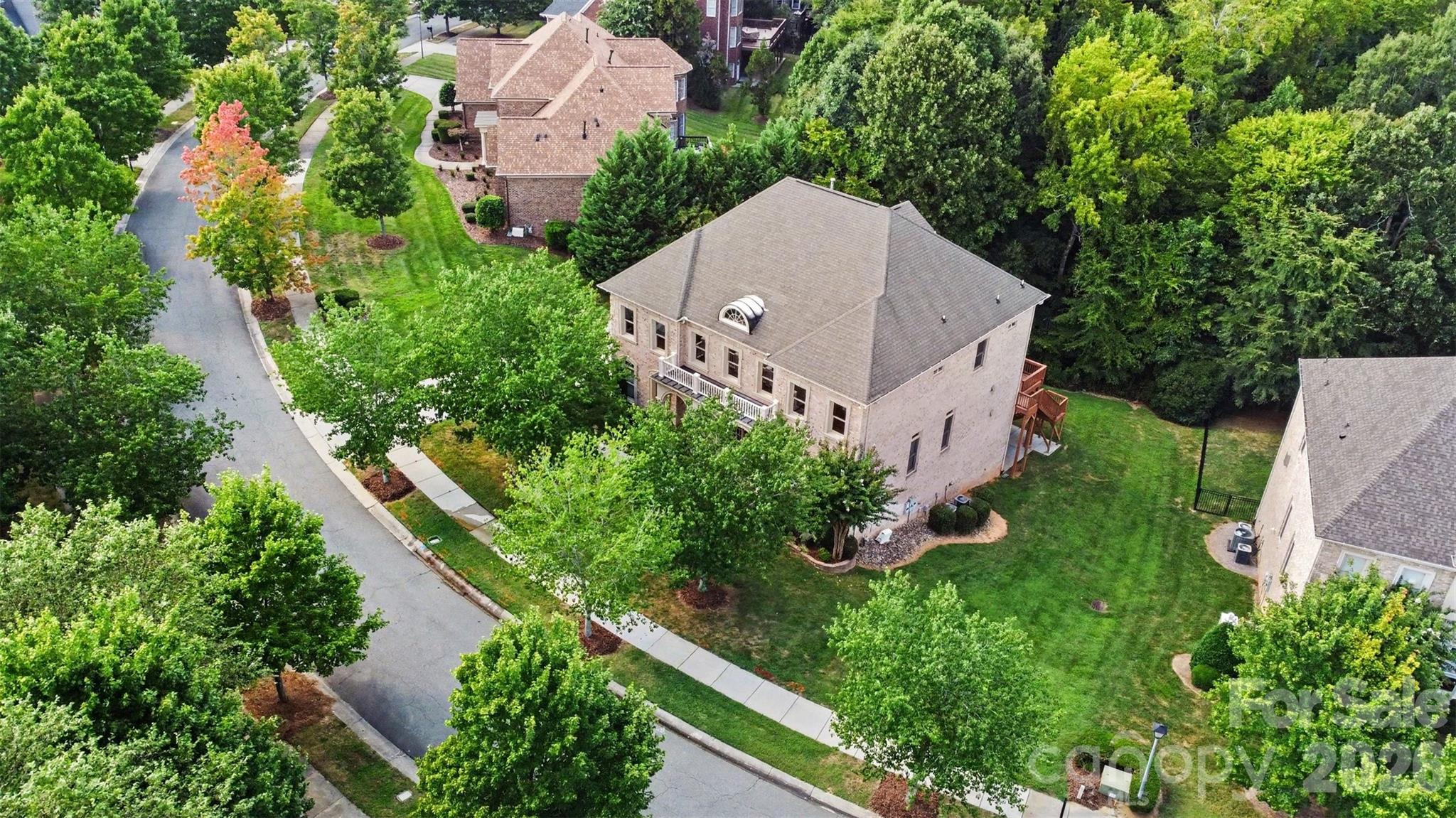 11009 Emerald Wood Drive — Huntersville