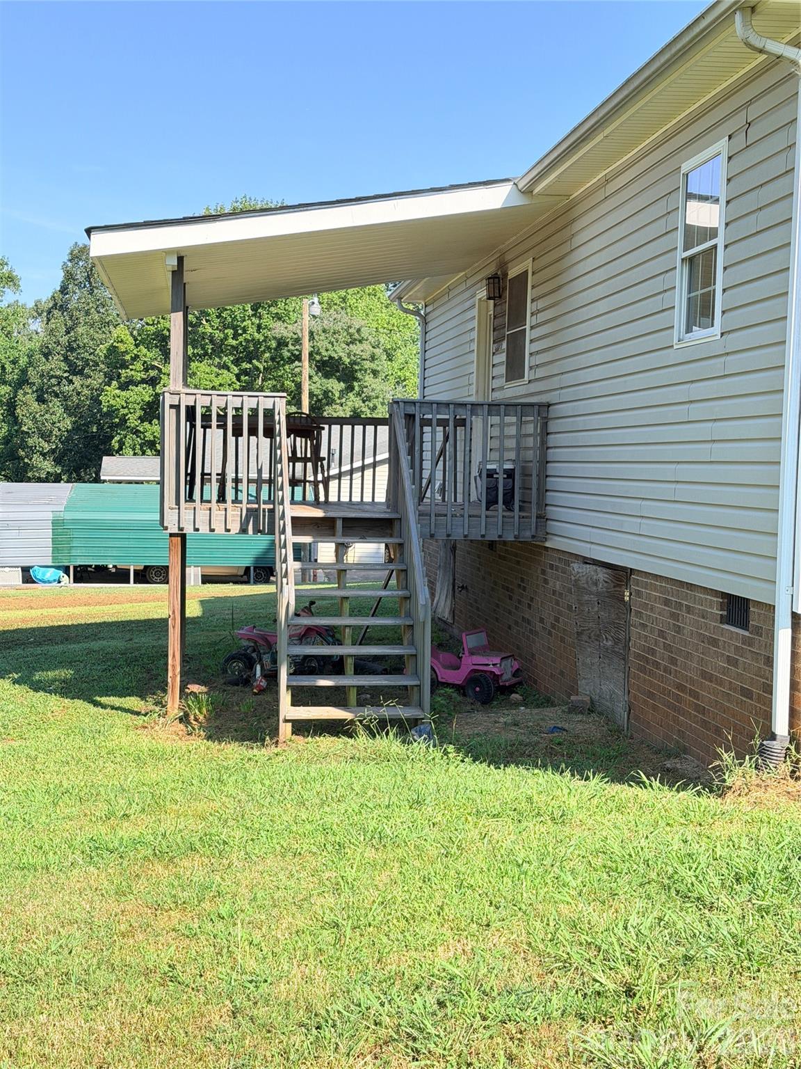 2184 Lynn Mountain Road — Vale