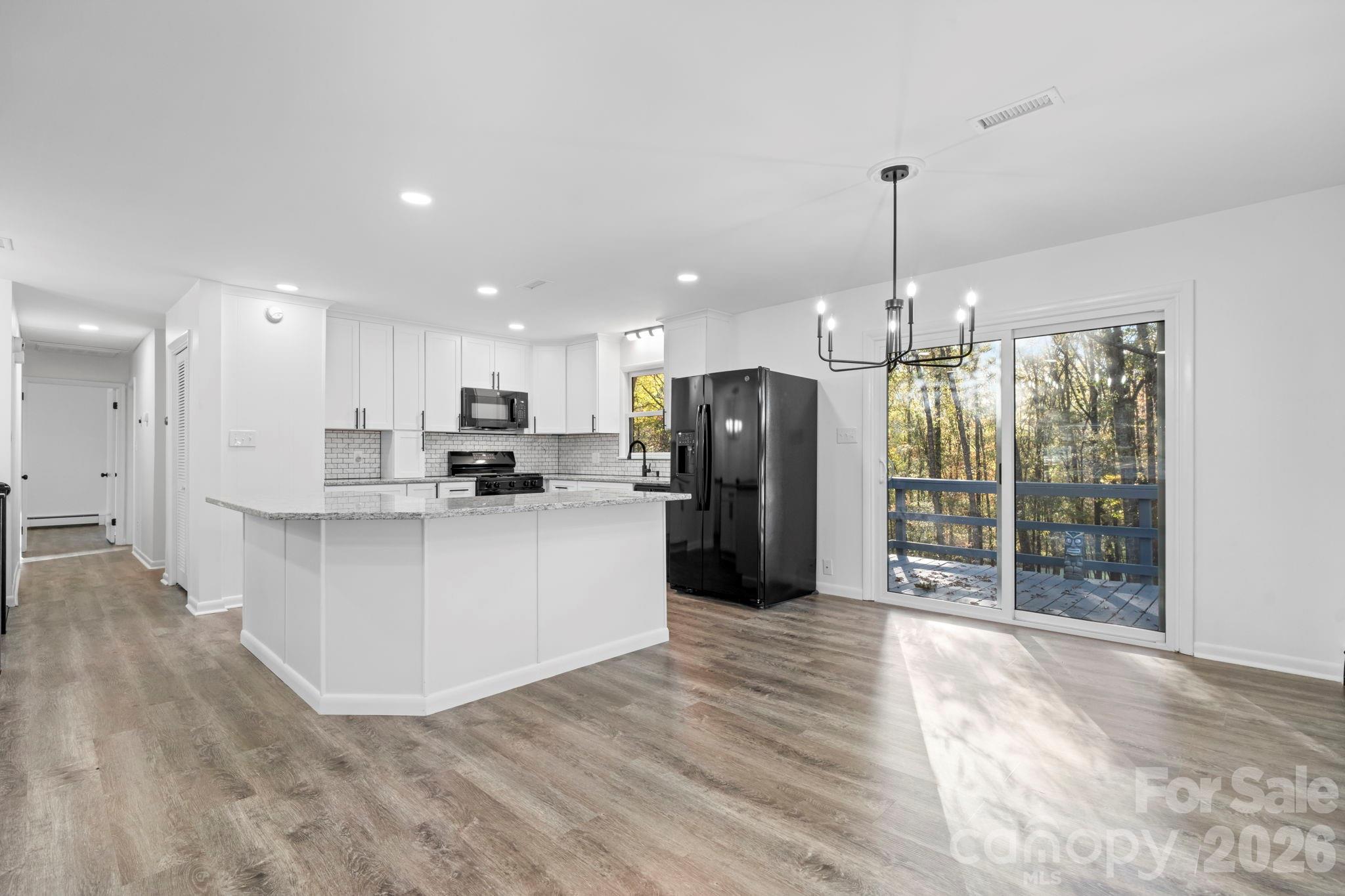 1185 10th Street Place NW — Hickory