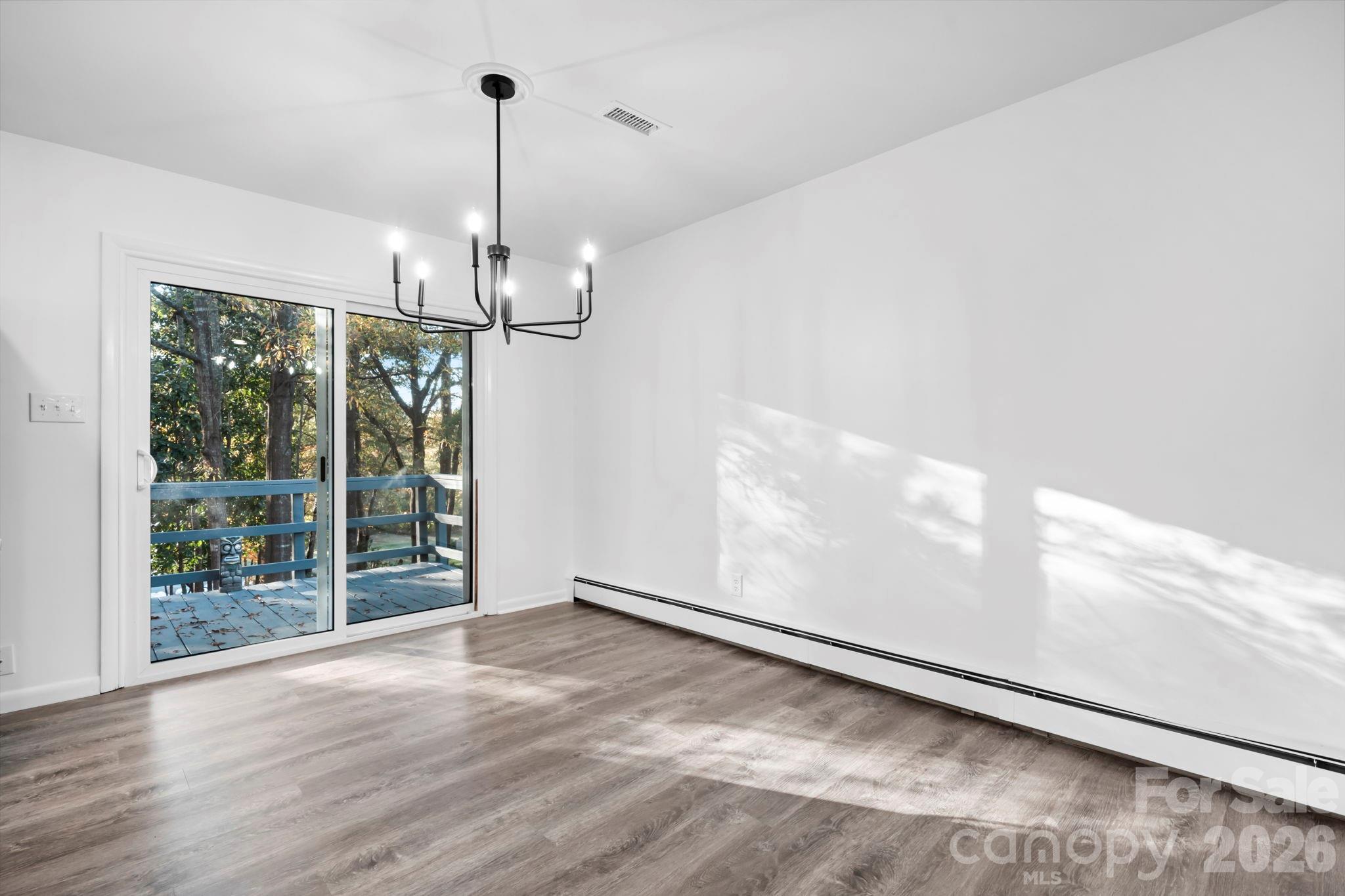 1185 10th Street Place NW — Hickory