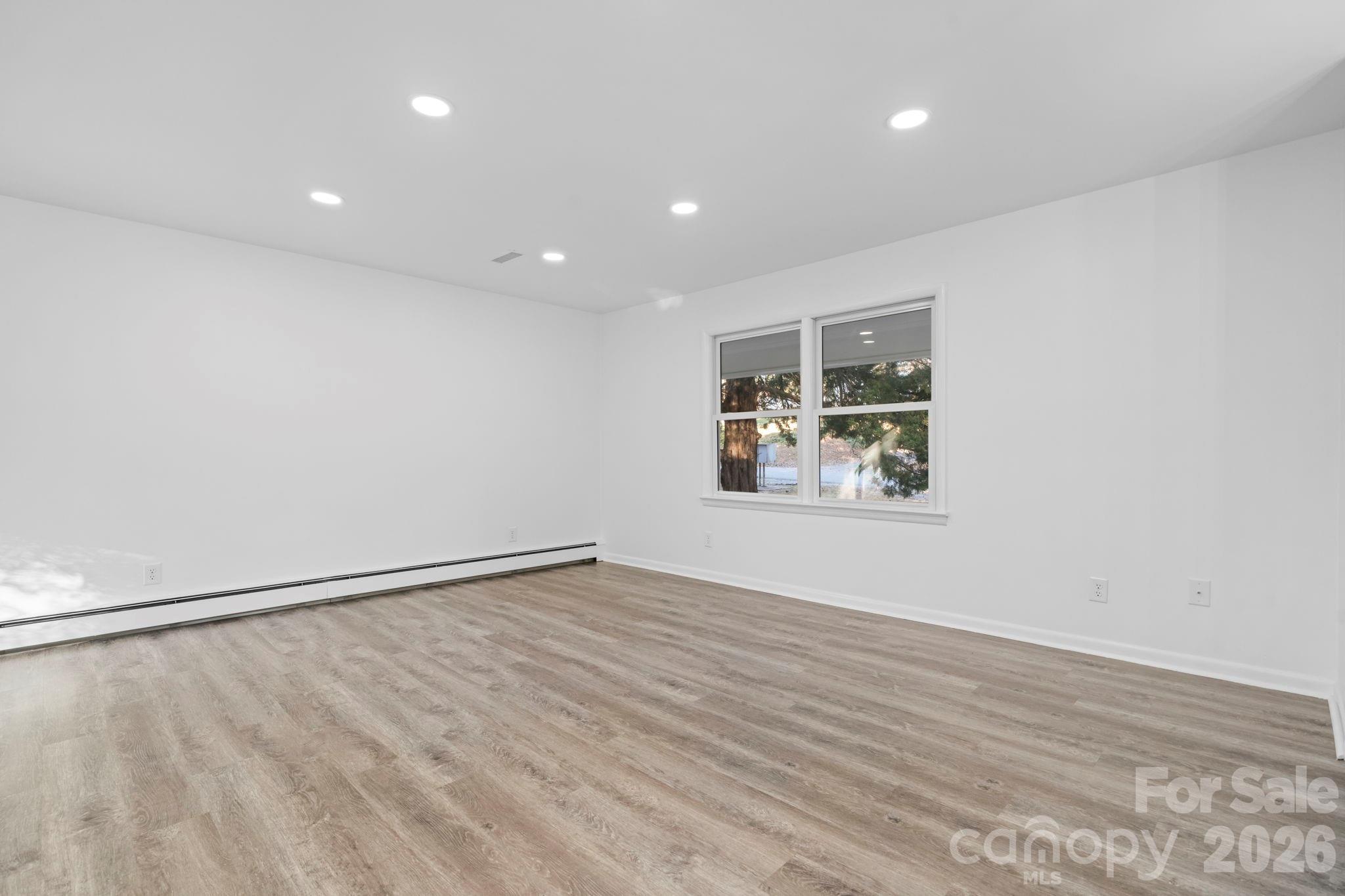1185 10th Street Place NW — Hickory