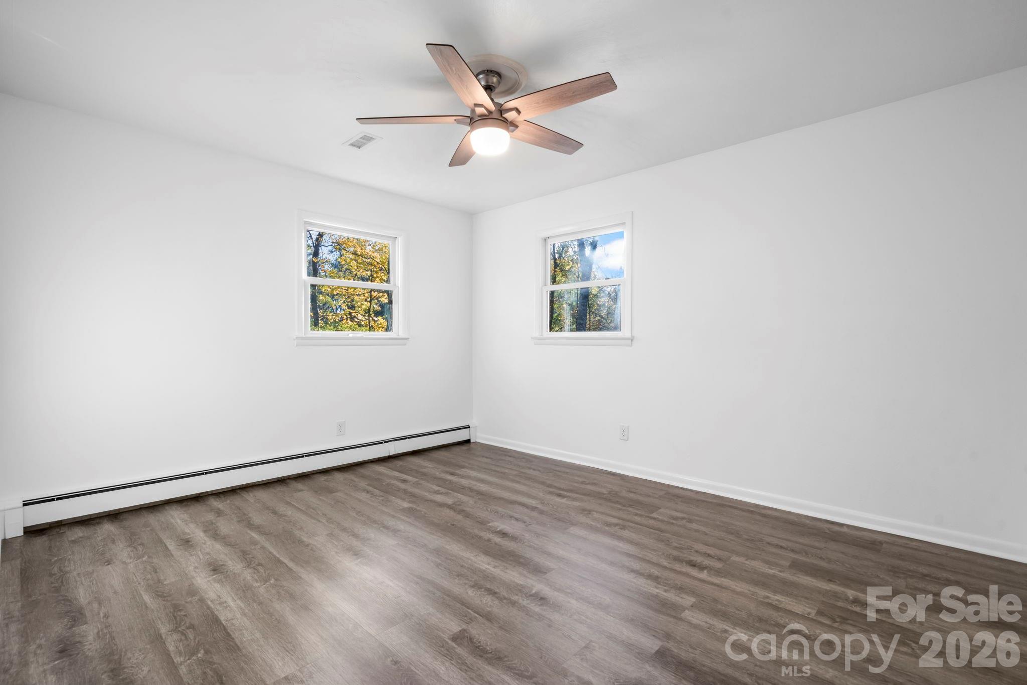 1185 10th Street Place NW — Hickory