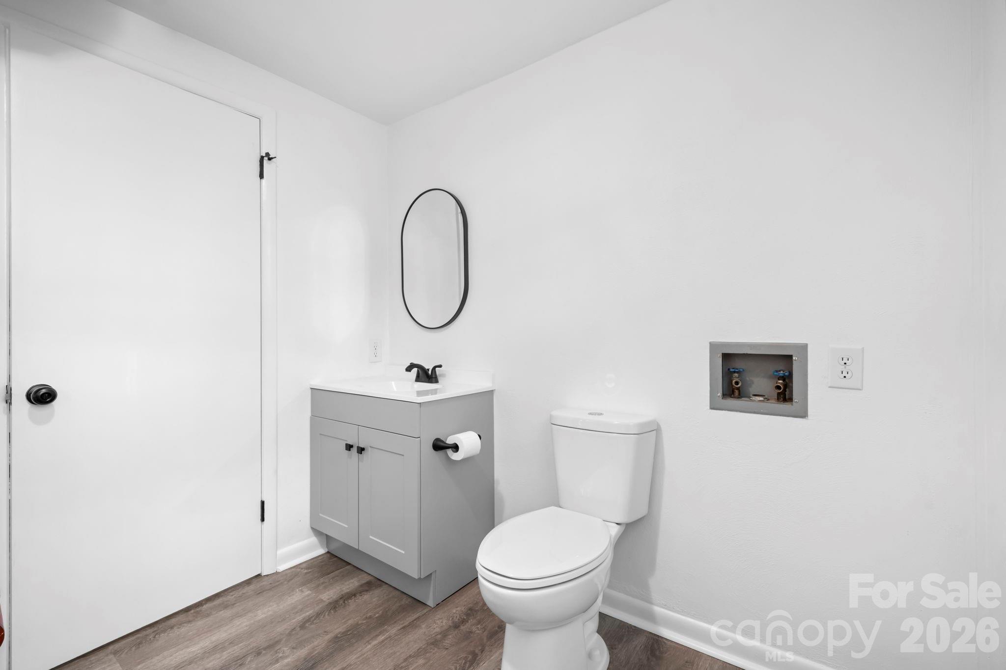 1185 10th Street Place NW — Hickory