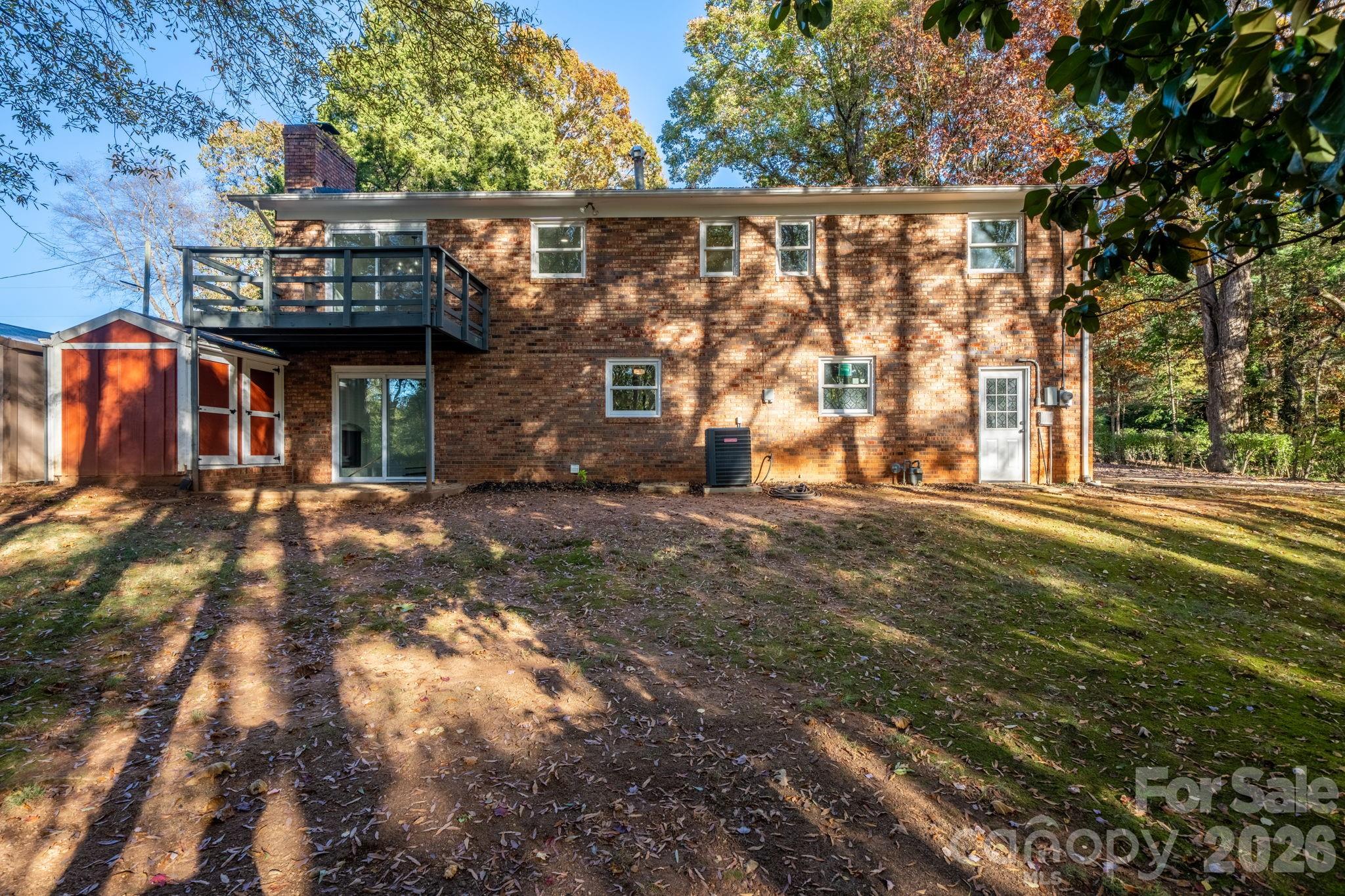 1185 10th Street Place NW — Hickory