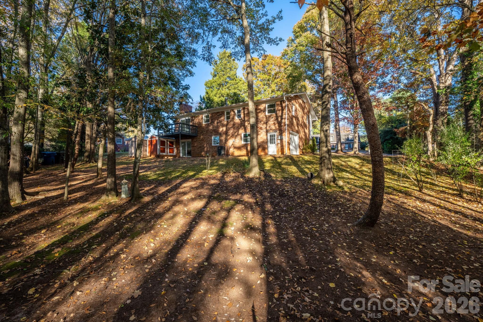 1185 10th Street Place NW — Hickory
