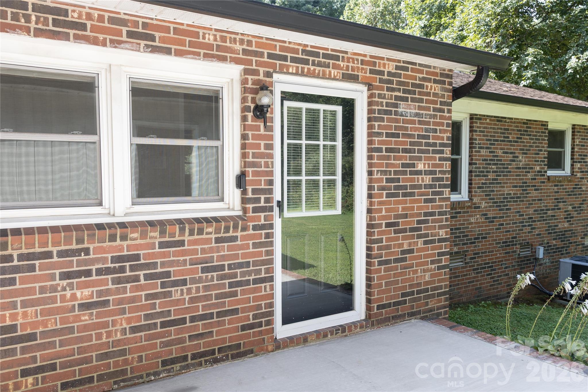 3910 English Oak Drive — Lincolnton