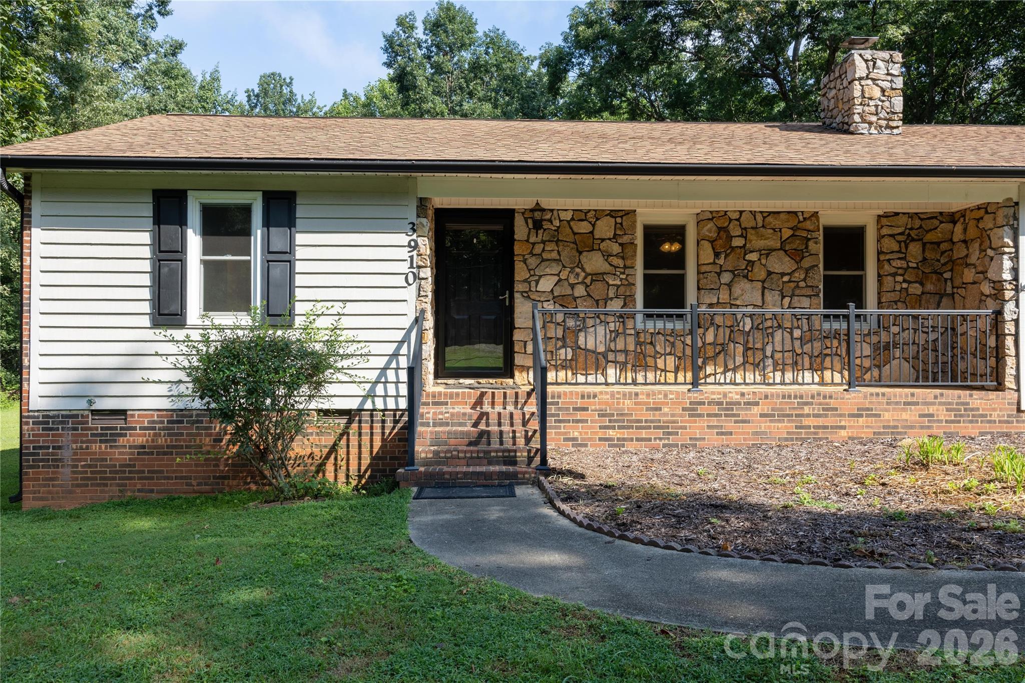 3910 English Oak Drive — Lincolnton