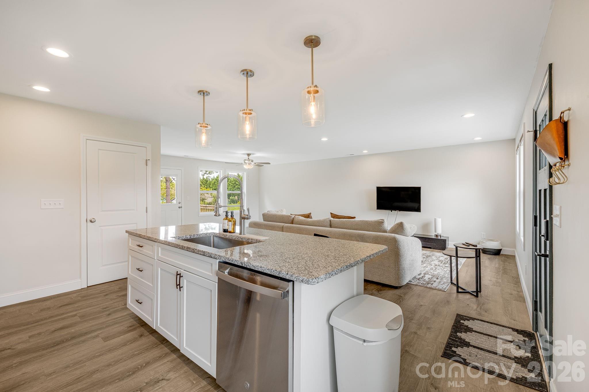398 Point Hope Lane — Hendersonville
