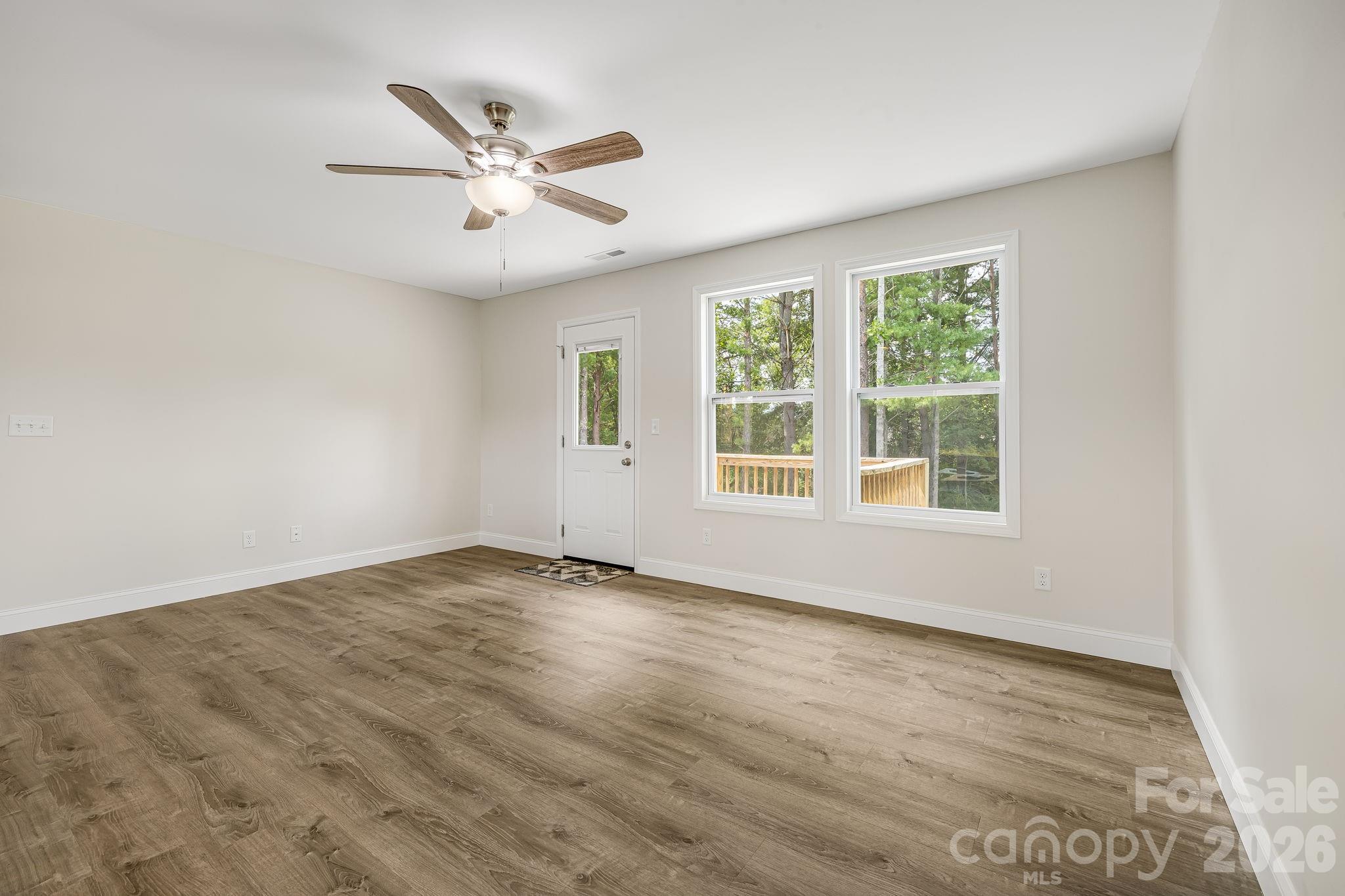 398 Point Hope Lane — Hendersonville