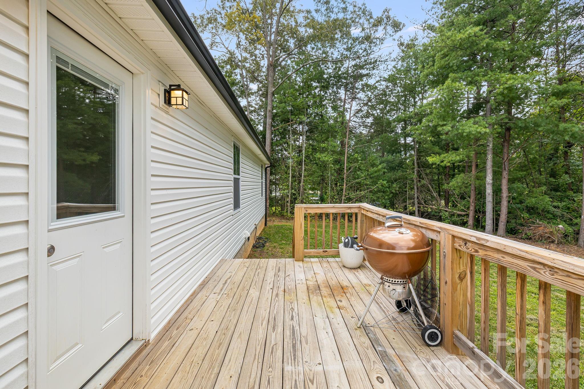 398 Point Hope Lane — Hendersonville