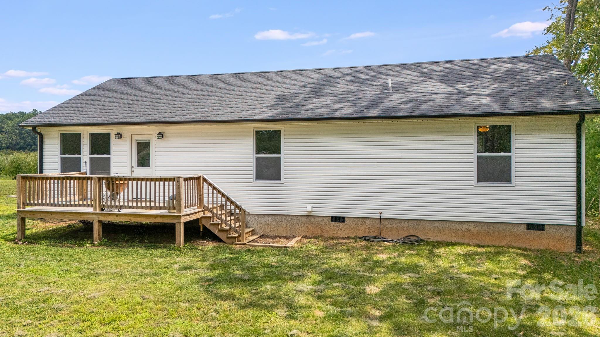398 Point Hope Lane — Hendersonville