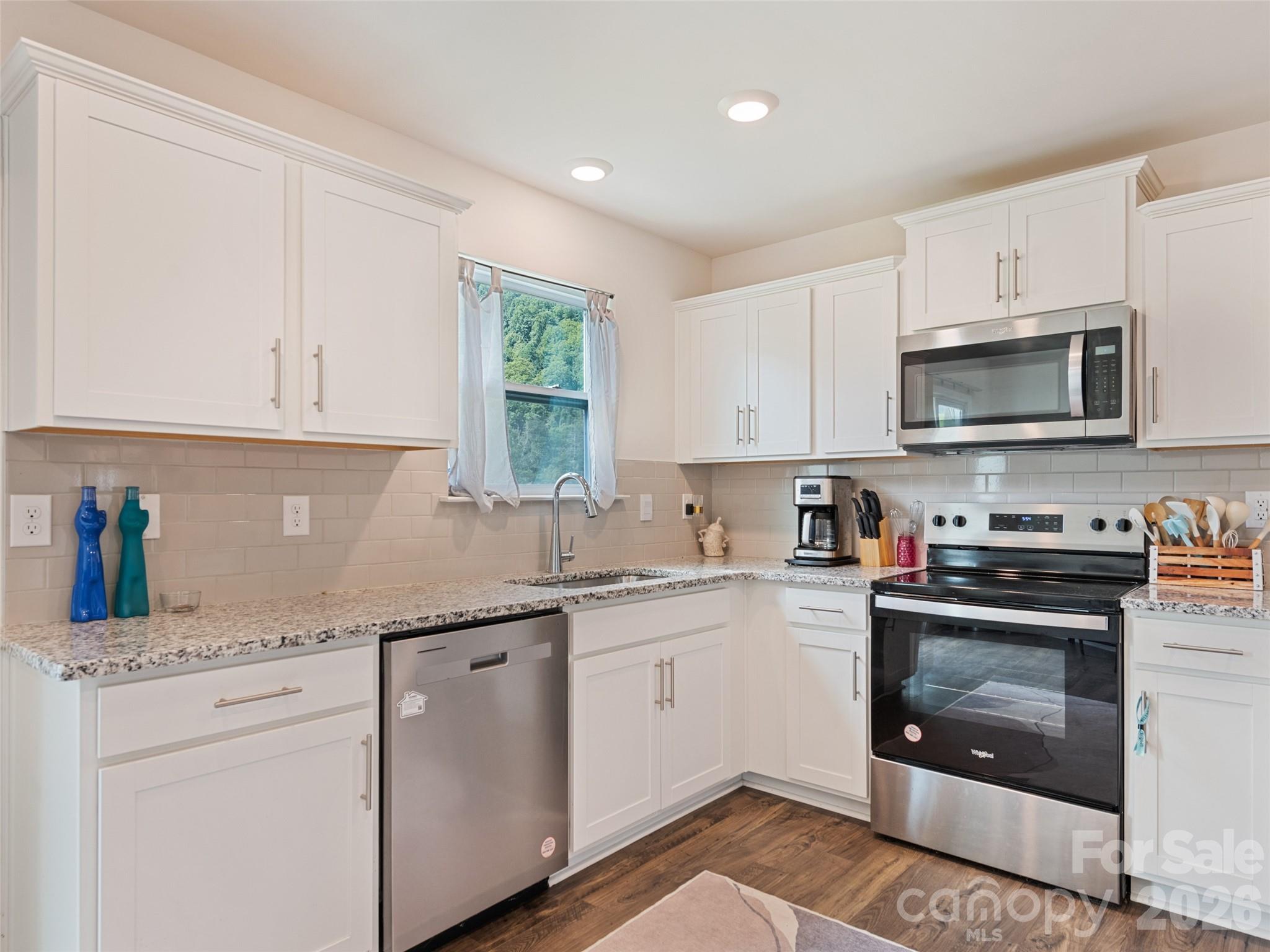 31 Clear Creek Lane — Waynesville