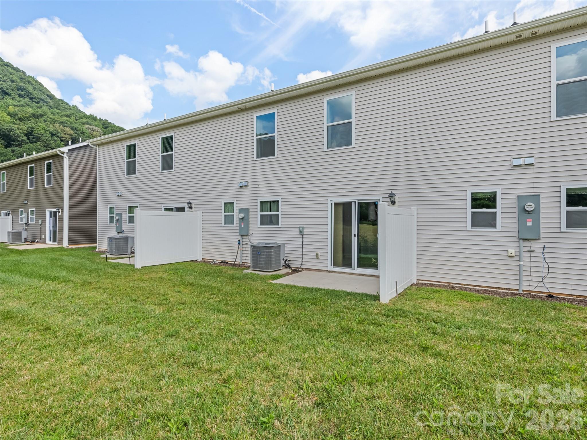 31 Clear Creek Lane — Waynesville
