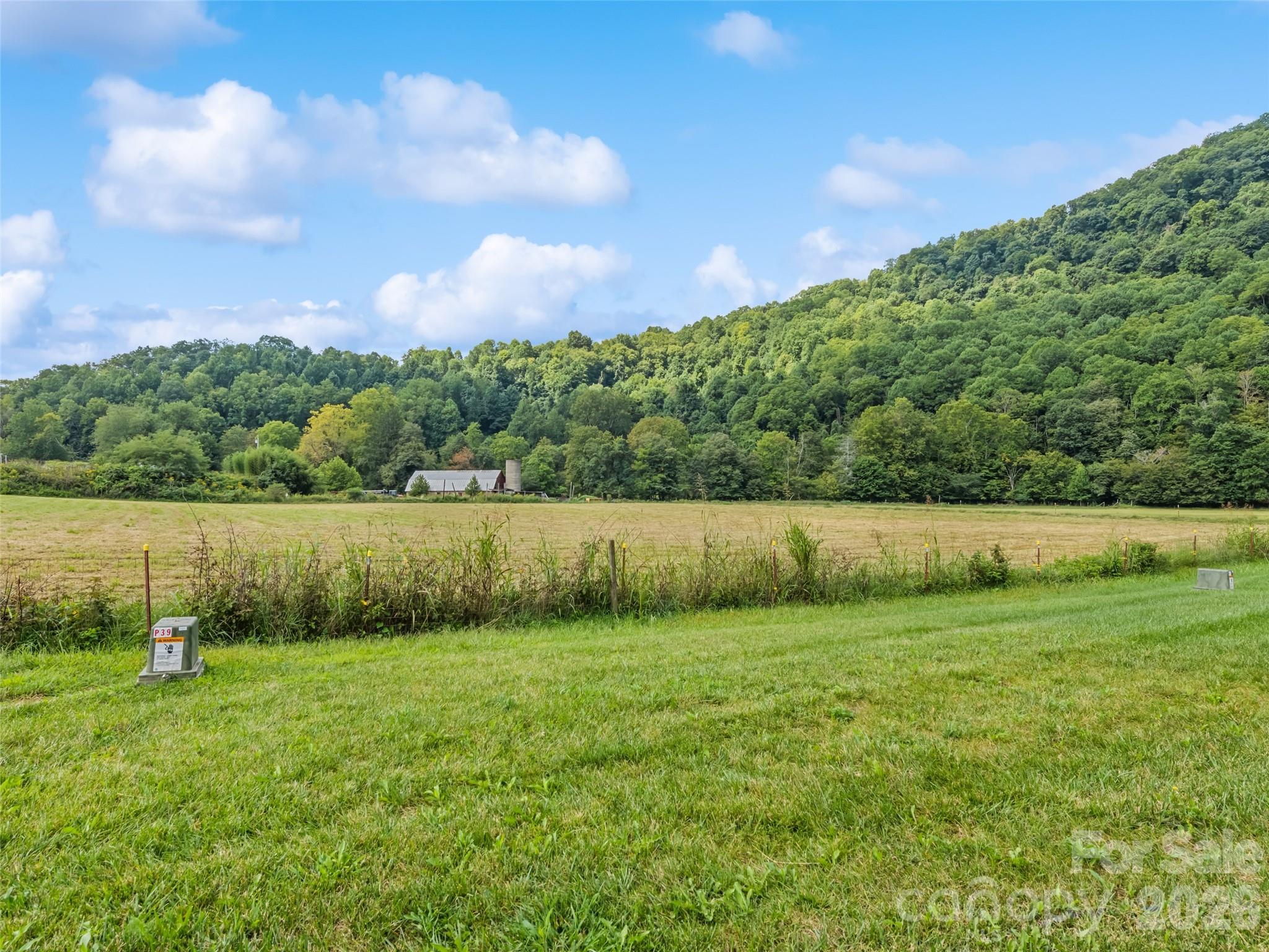 31 Clear Creek Lane — Waynesville