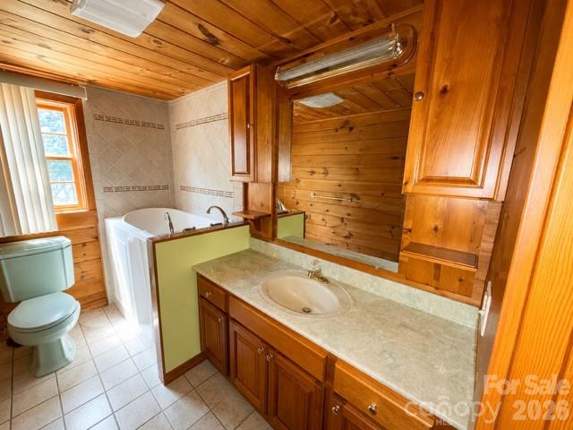 124 Woodard Lane — Hayesville
