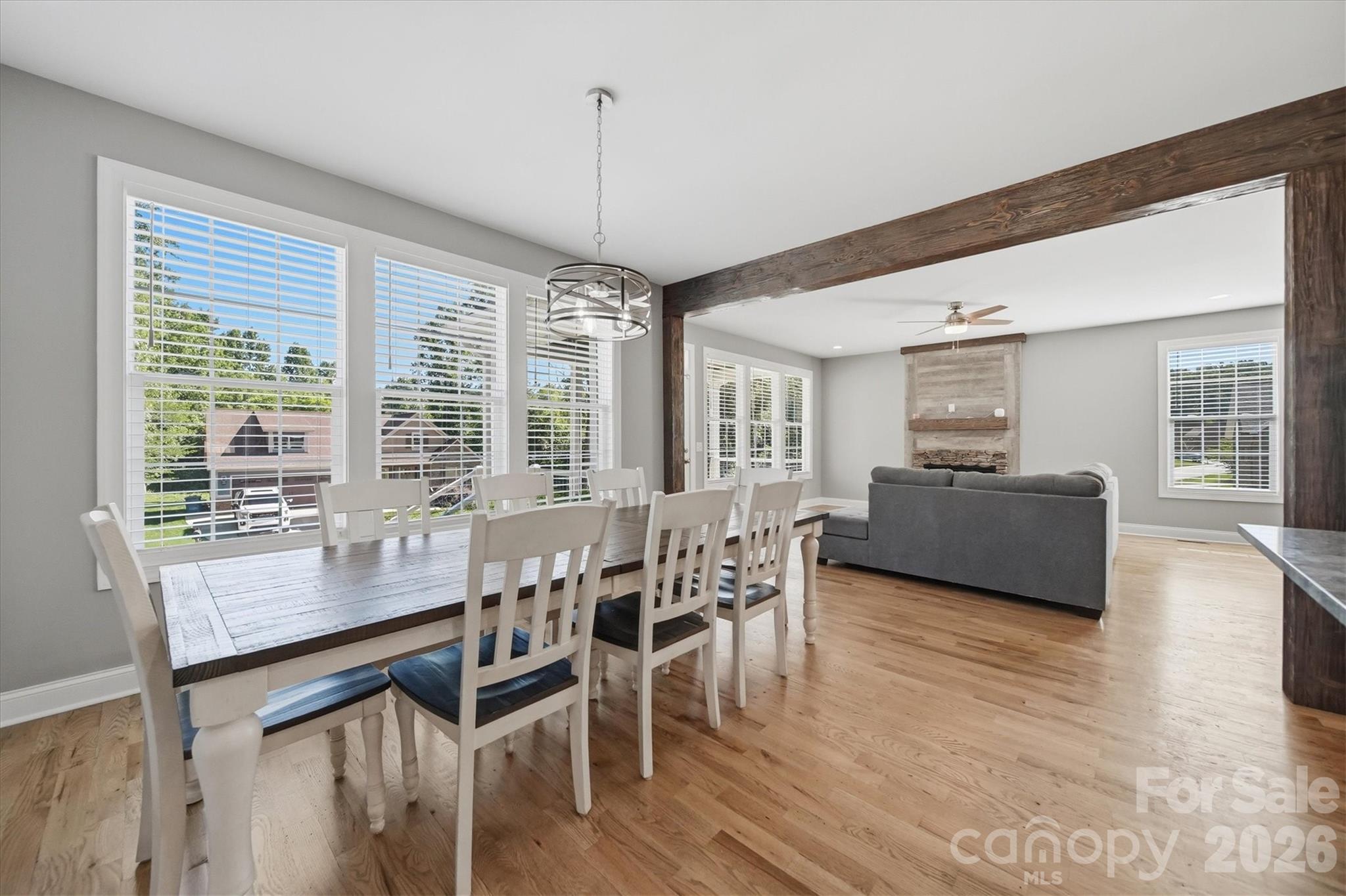 135 Maplewood Court — Hudson