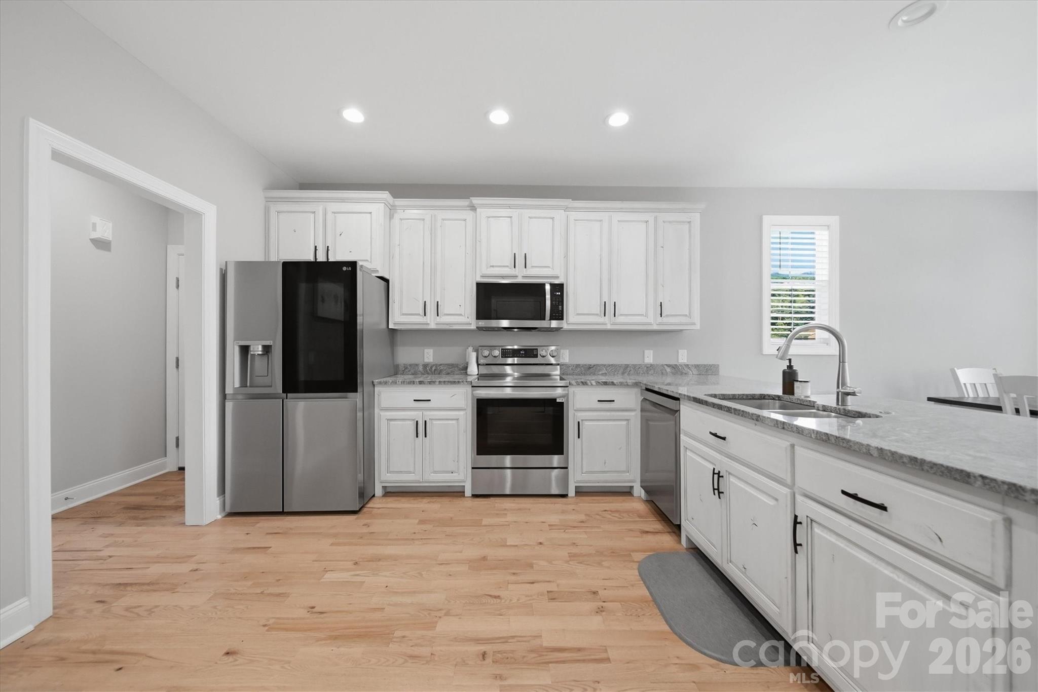 135 Maplewood Court — Hudson