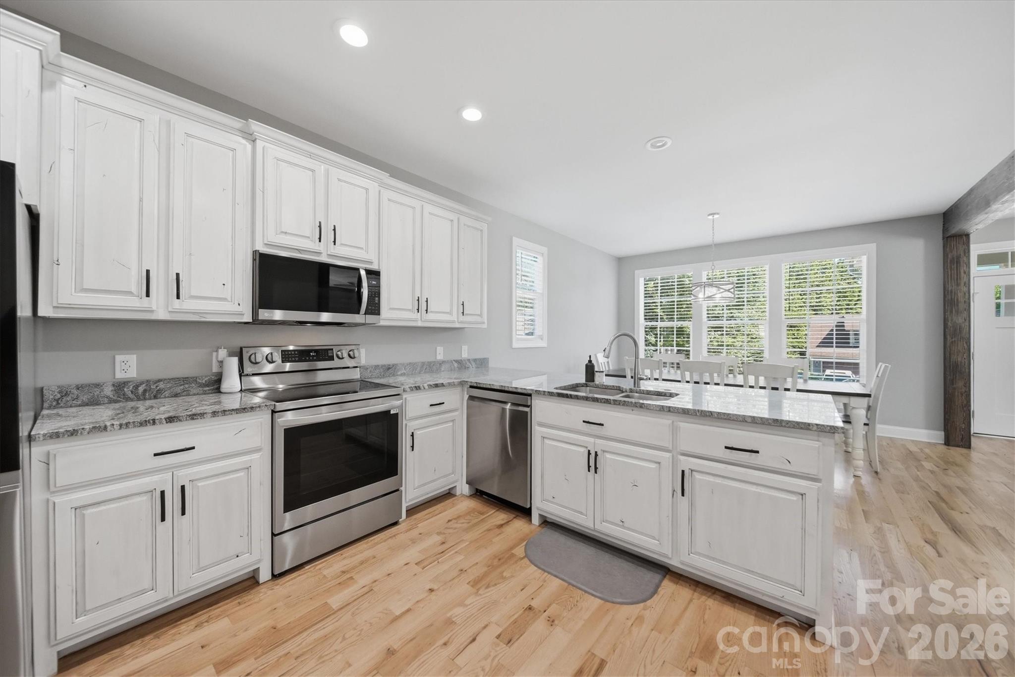 135 Maplewood Court — Hudson