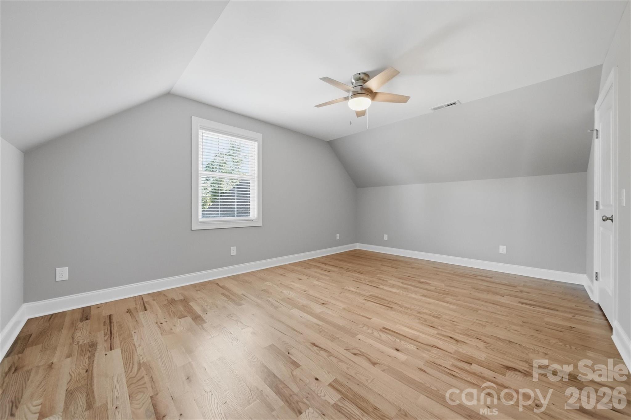 135 Maplewood Court — Hudson