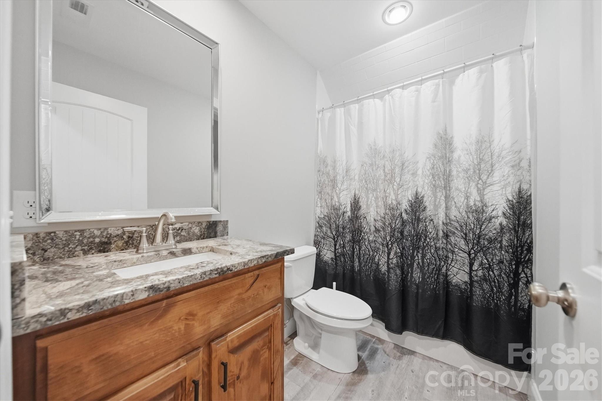 135 Maplewood Court — Hudson