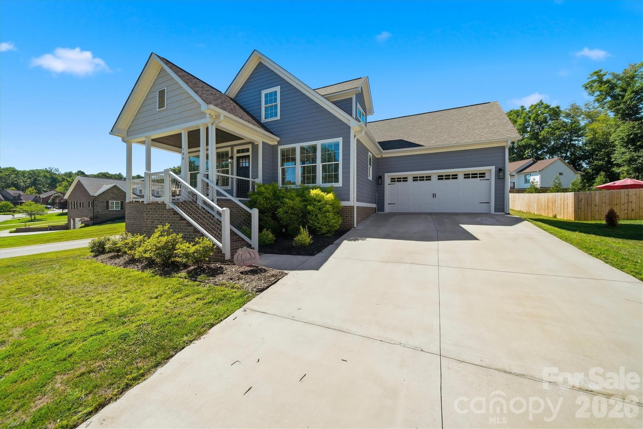 135 Maplewood Court — Hudson