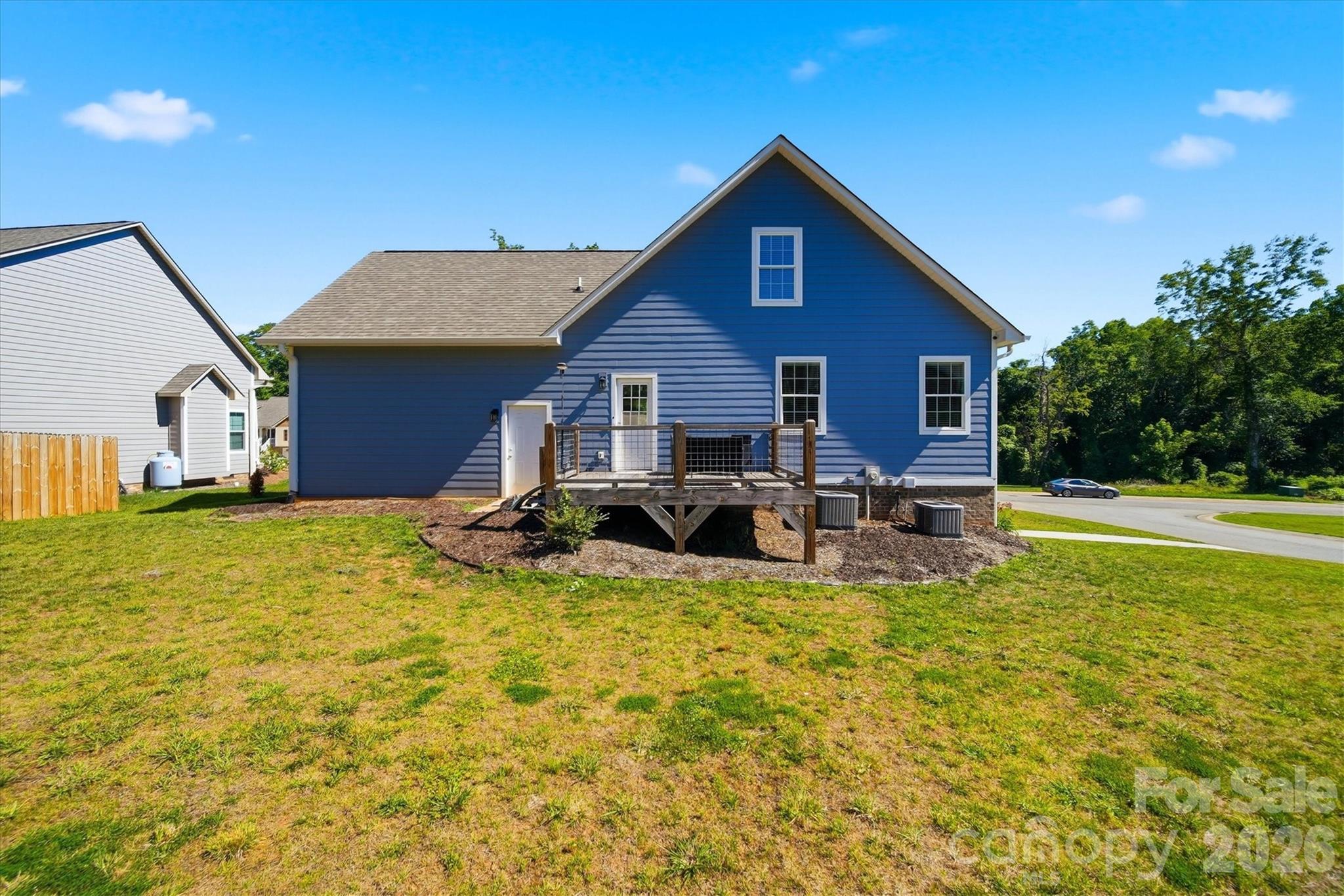 135 Maplewood Court — Hudson