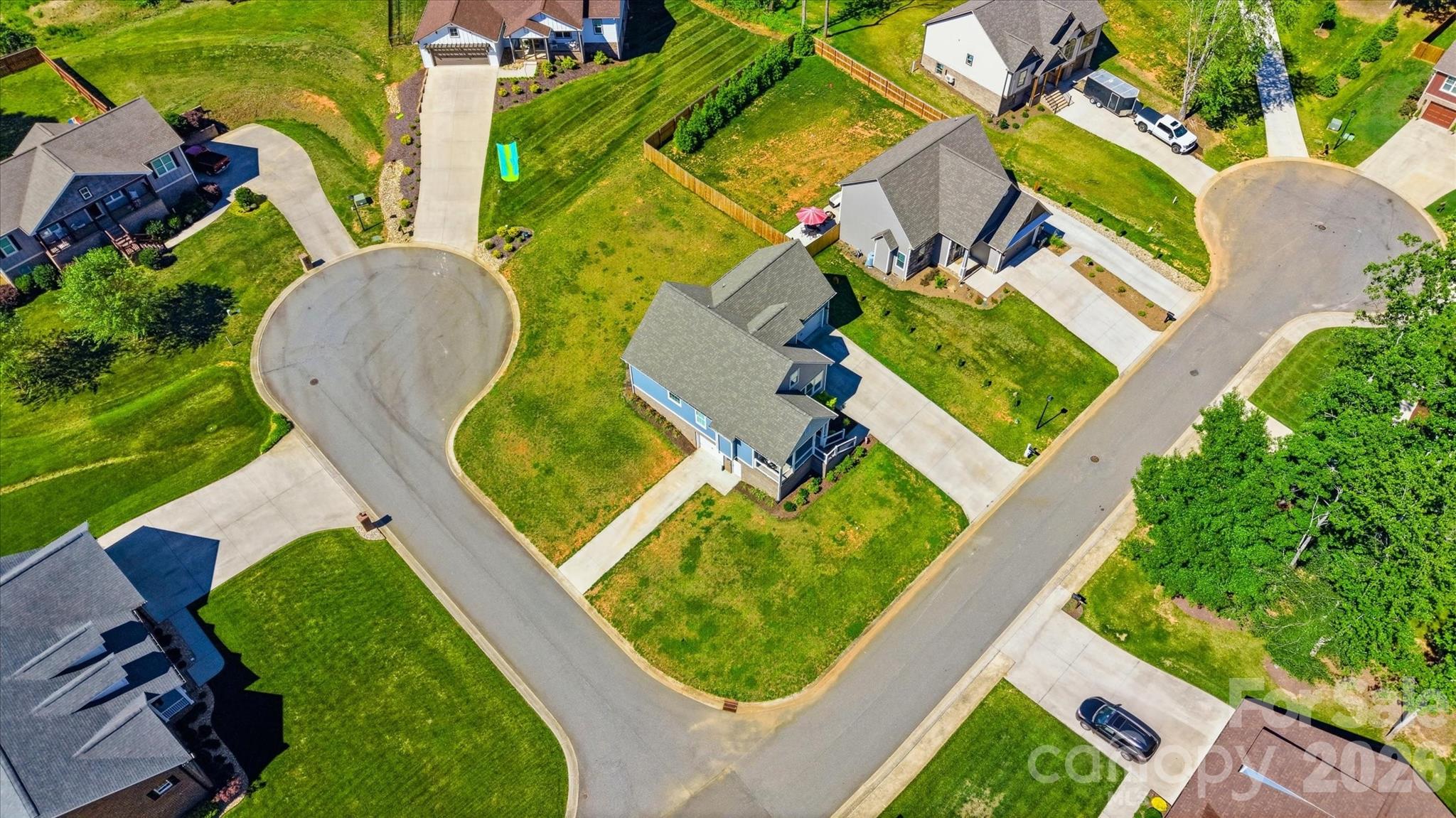 135 Maplewood Court — Hudson