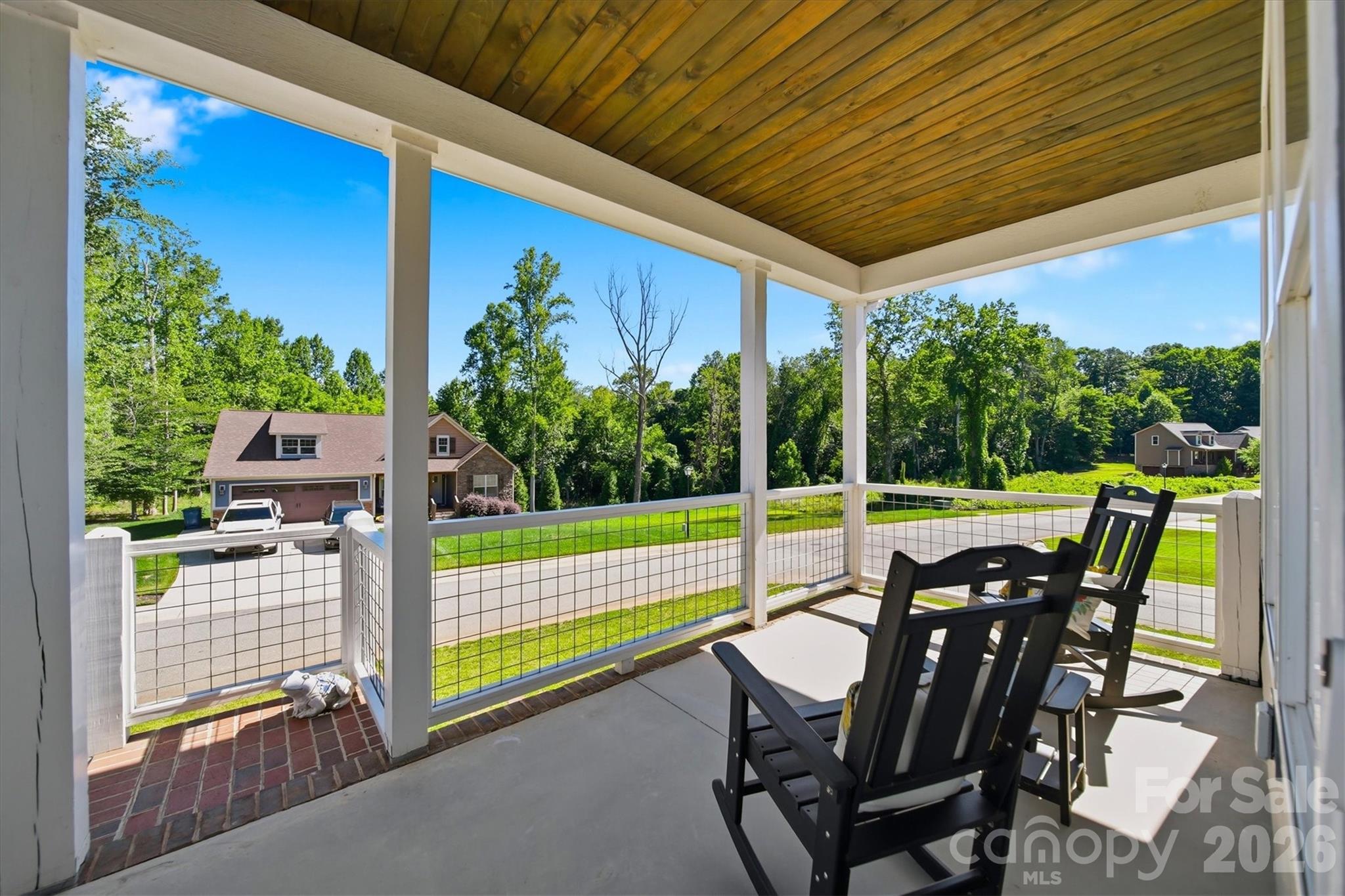 135 Maplewood Court — Hudson