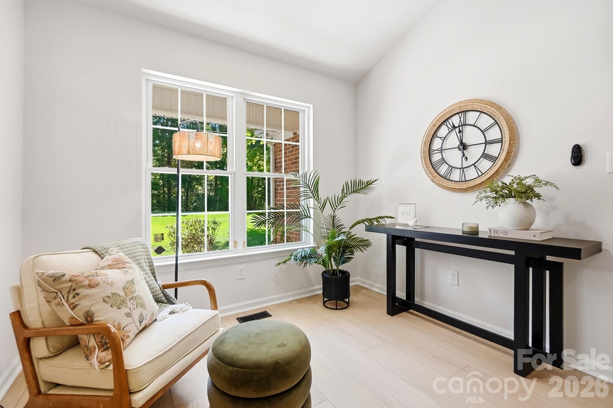 13800 Woody Point Road — Charlotte