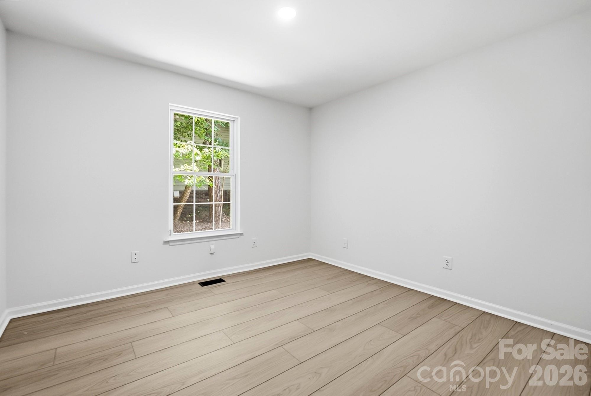 13800 Woody Point Road — Charlotte