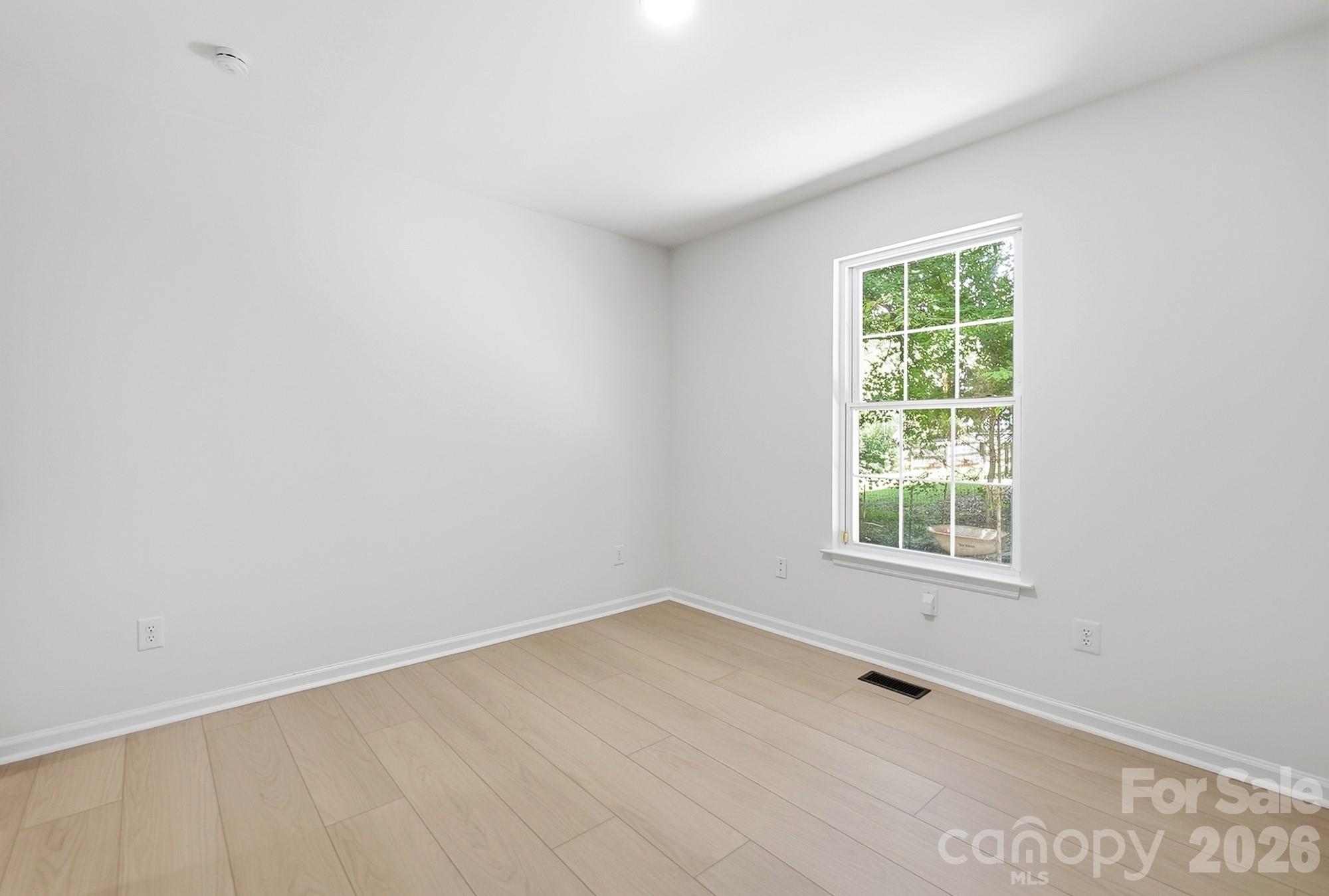 13800 Woody Point Road — Charlotte