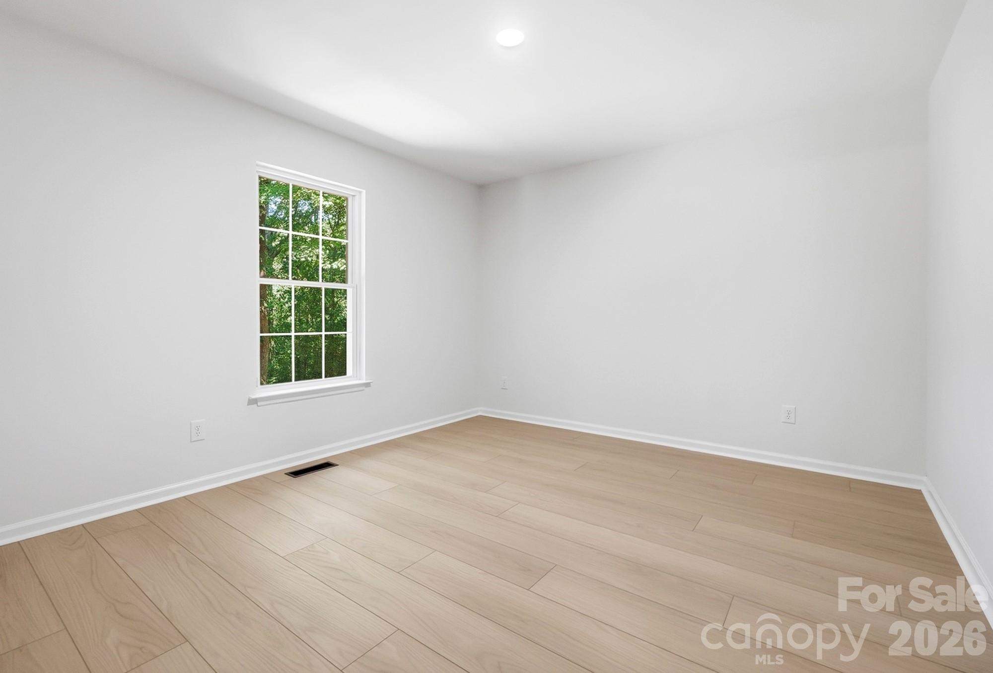 13800 Woody Point Road — Charlotte
