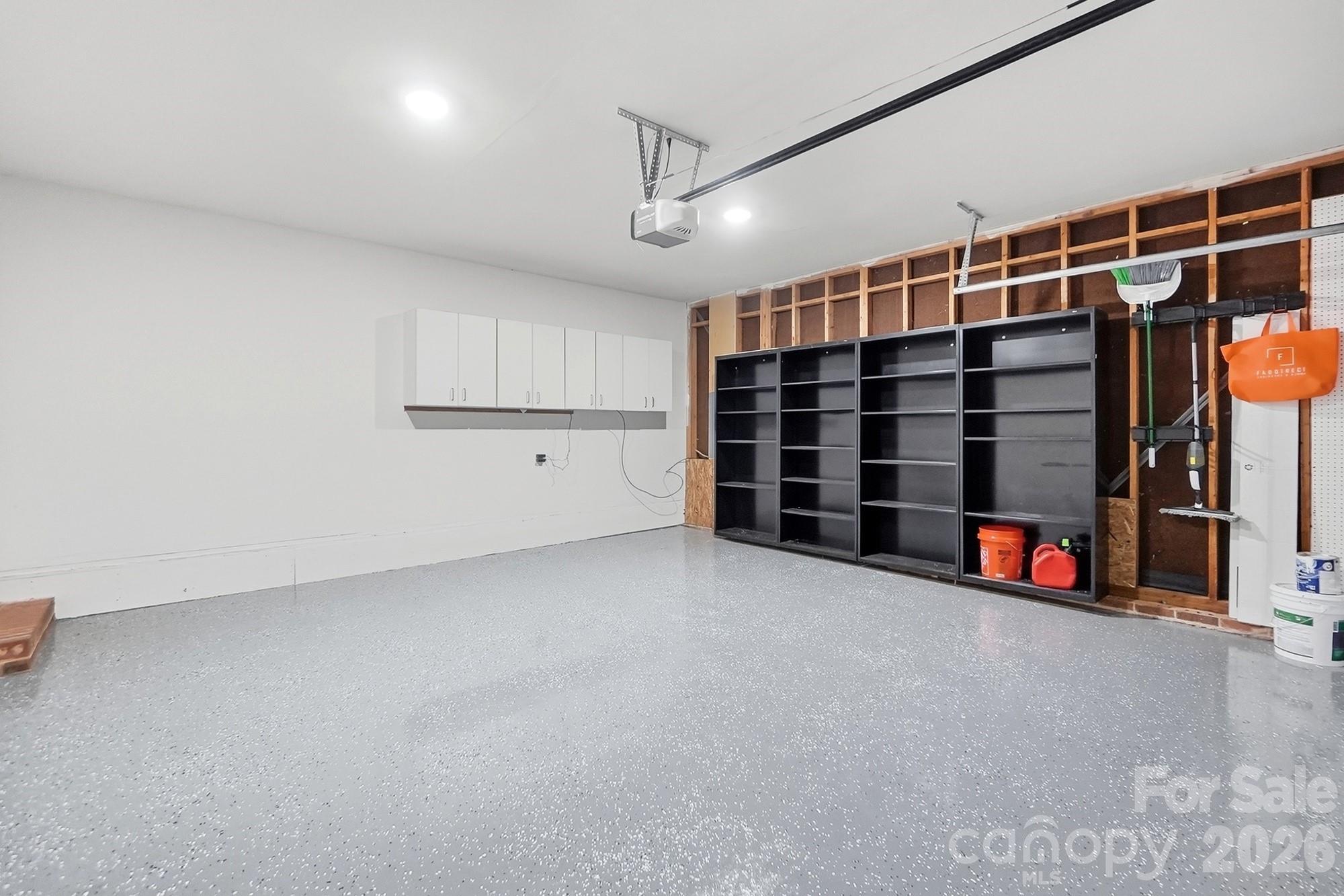 13800 Woody Point Road — Charlotte