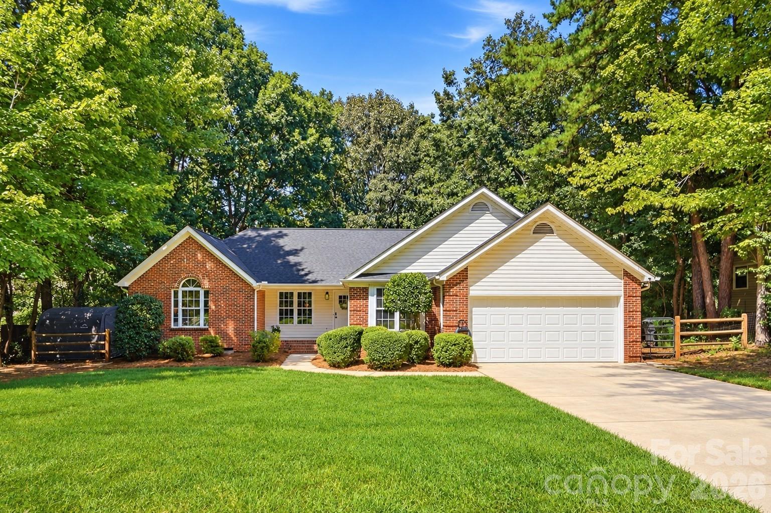 13800 Woody Point Road — Charlotte