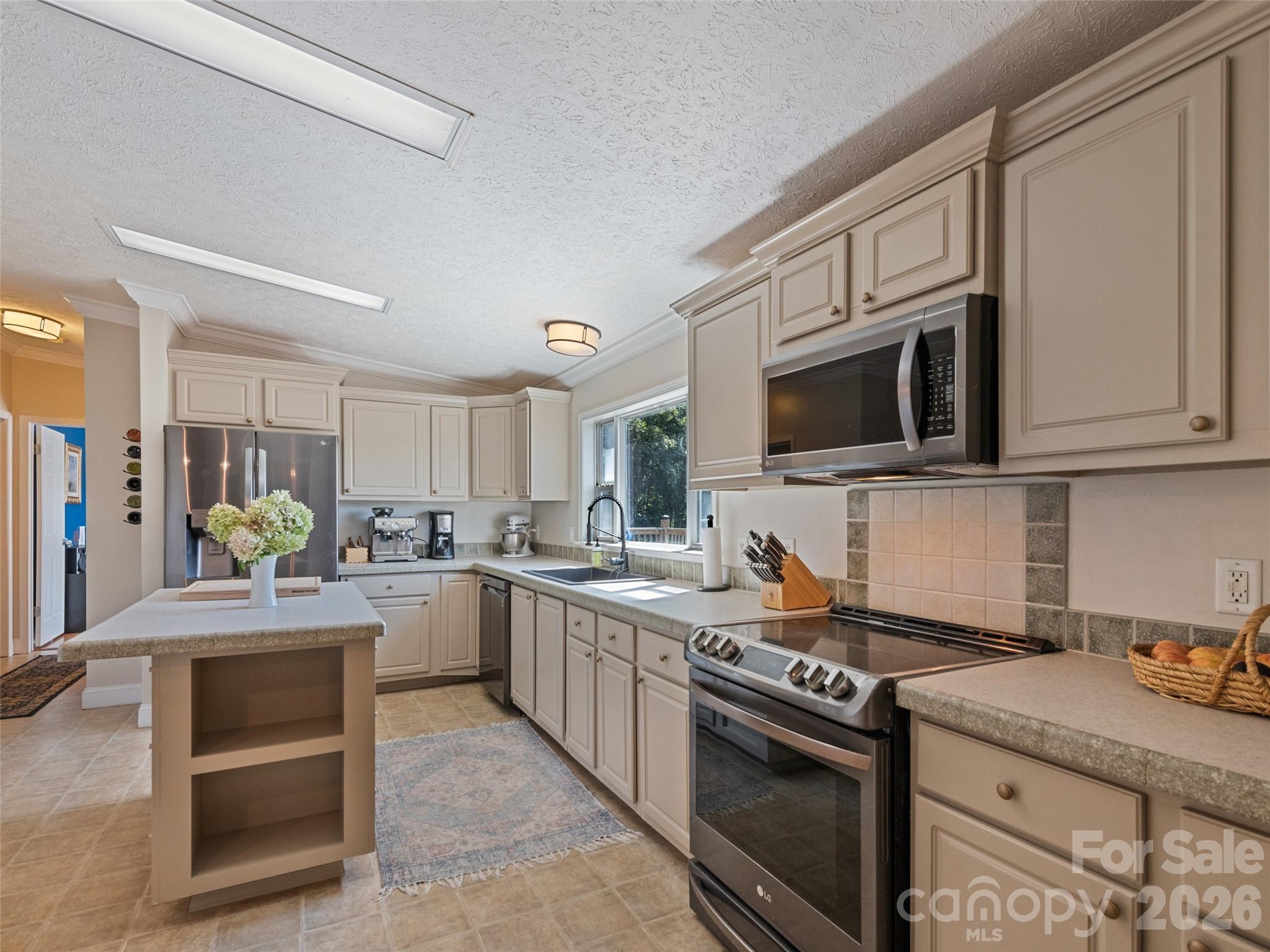 90 Blueberry Hill Drive — Clyde