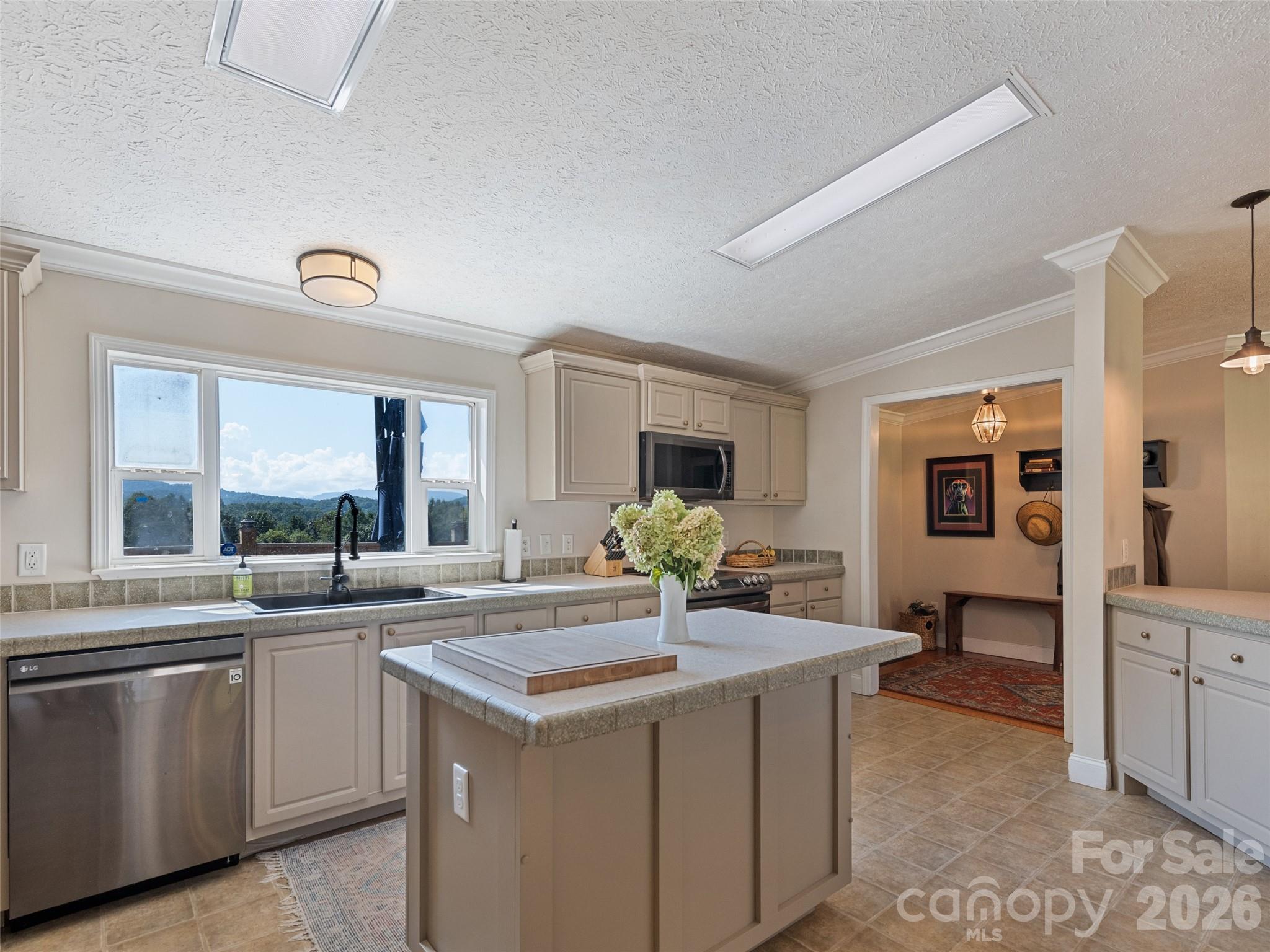 90 Blueberry Hill Drive — Clyde