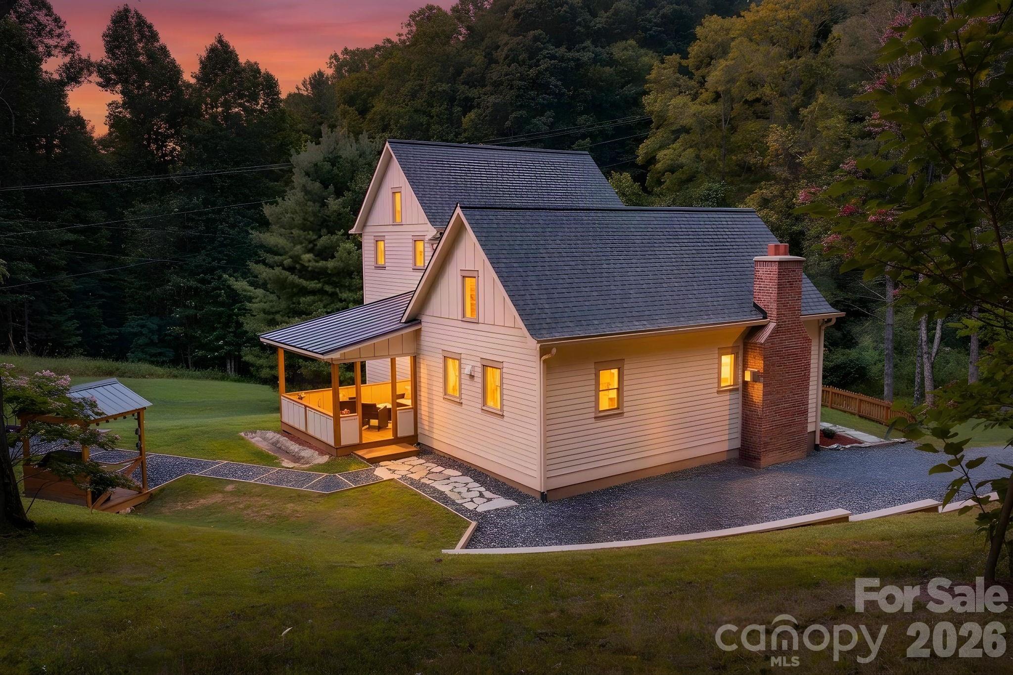 163 Walnut Drive — Jefferson