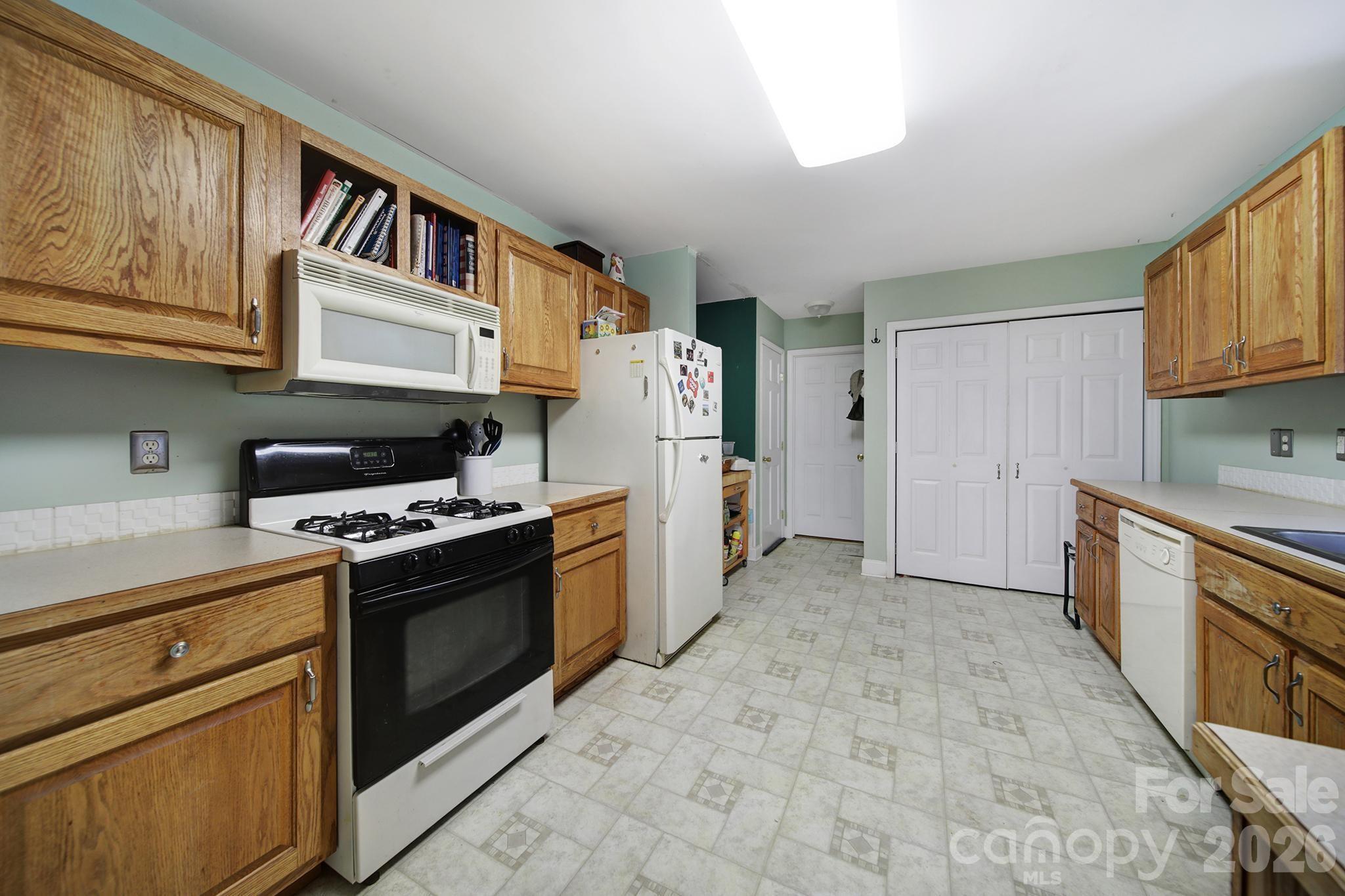 2000 Sossoman Springs Road — Midland