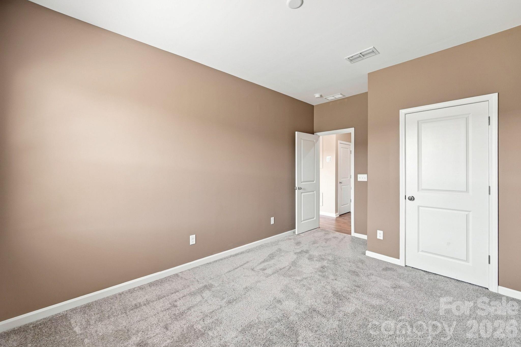 12028 Grinstead Lane — Charlotte