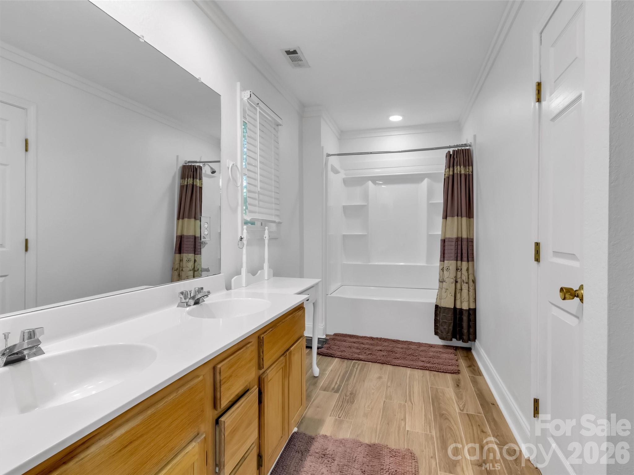 115 Knoll Ridge Lane — Waynesville