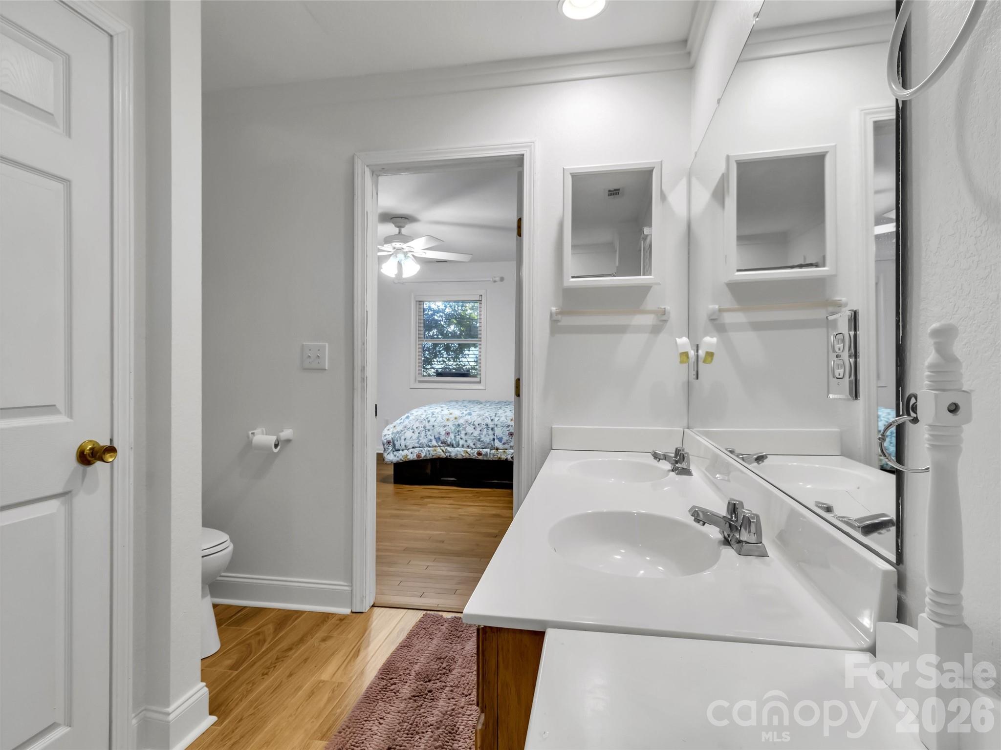 115 Knoll Ridge Lane — Waynesville