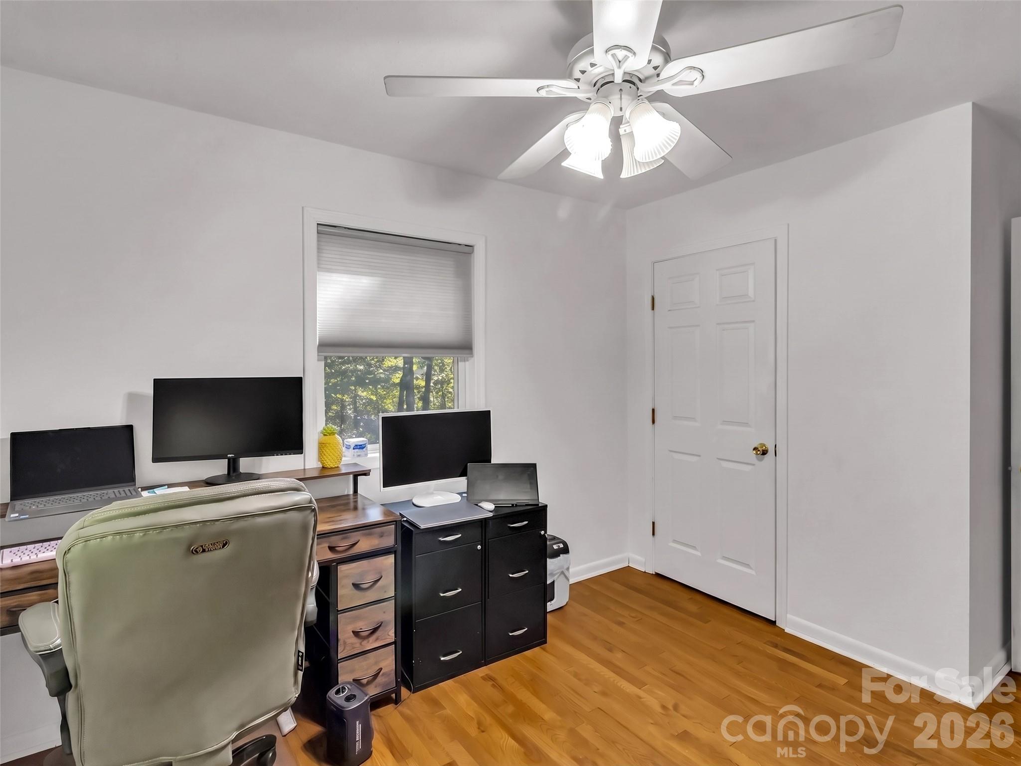 115 Knoll Ridge Lane — Waynesville