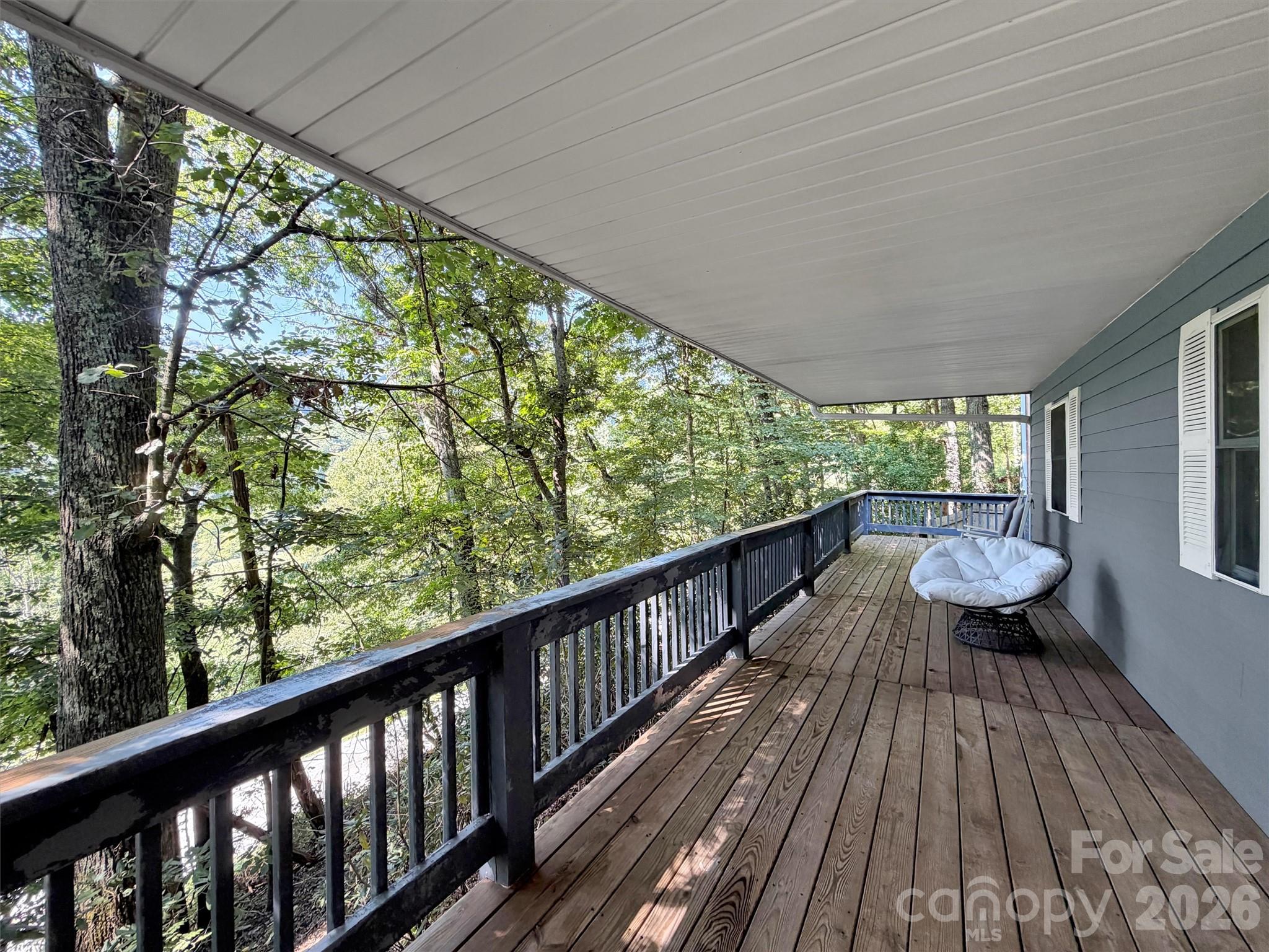 115 Knoll Ridge Lane — Waynesville