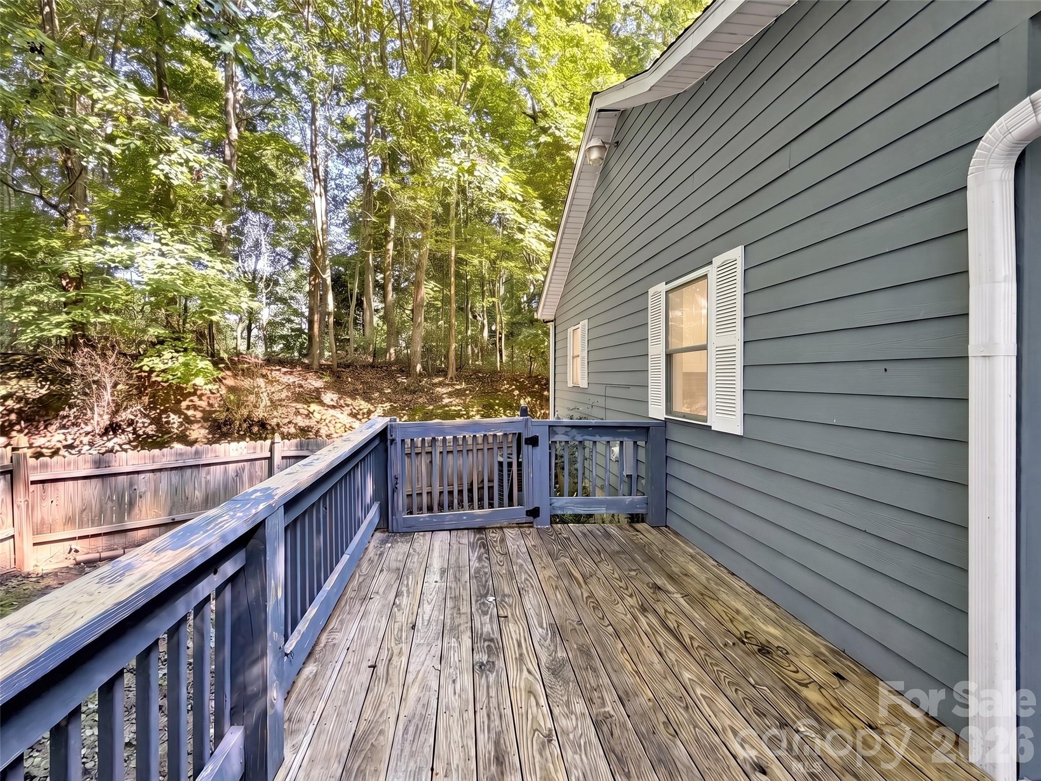 115 Knoll Ridge Lane — Waynesville