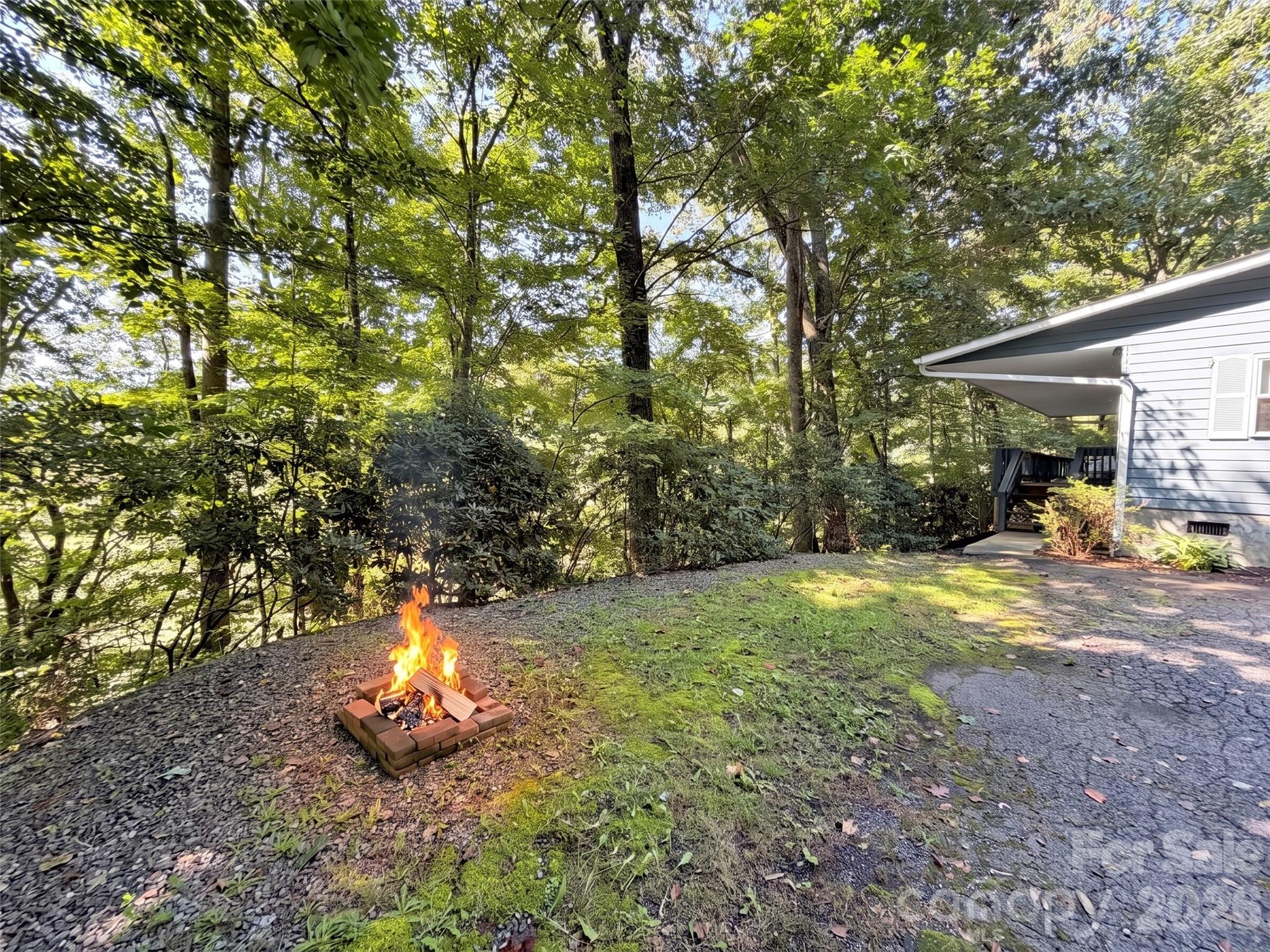 115 Knoll Ridge Lane — Waynesville