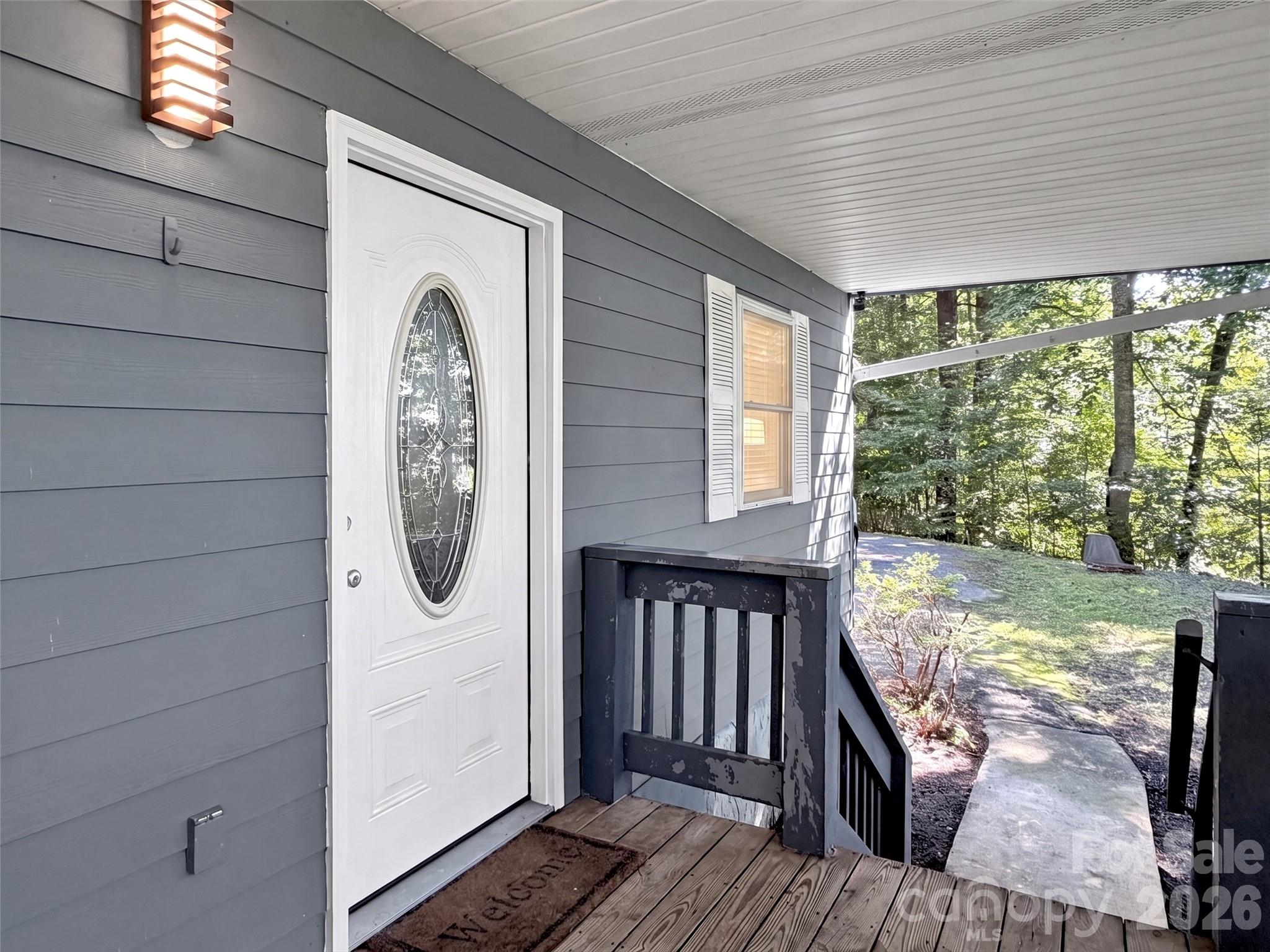 115 Knoll Ridge Lane — Waynesville